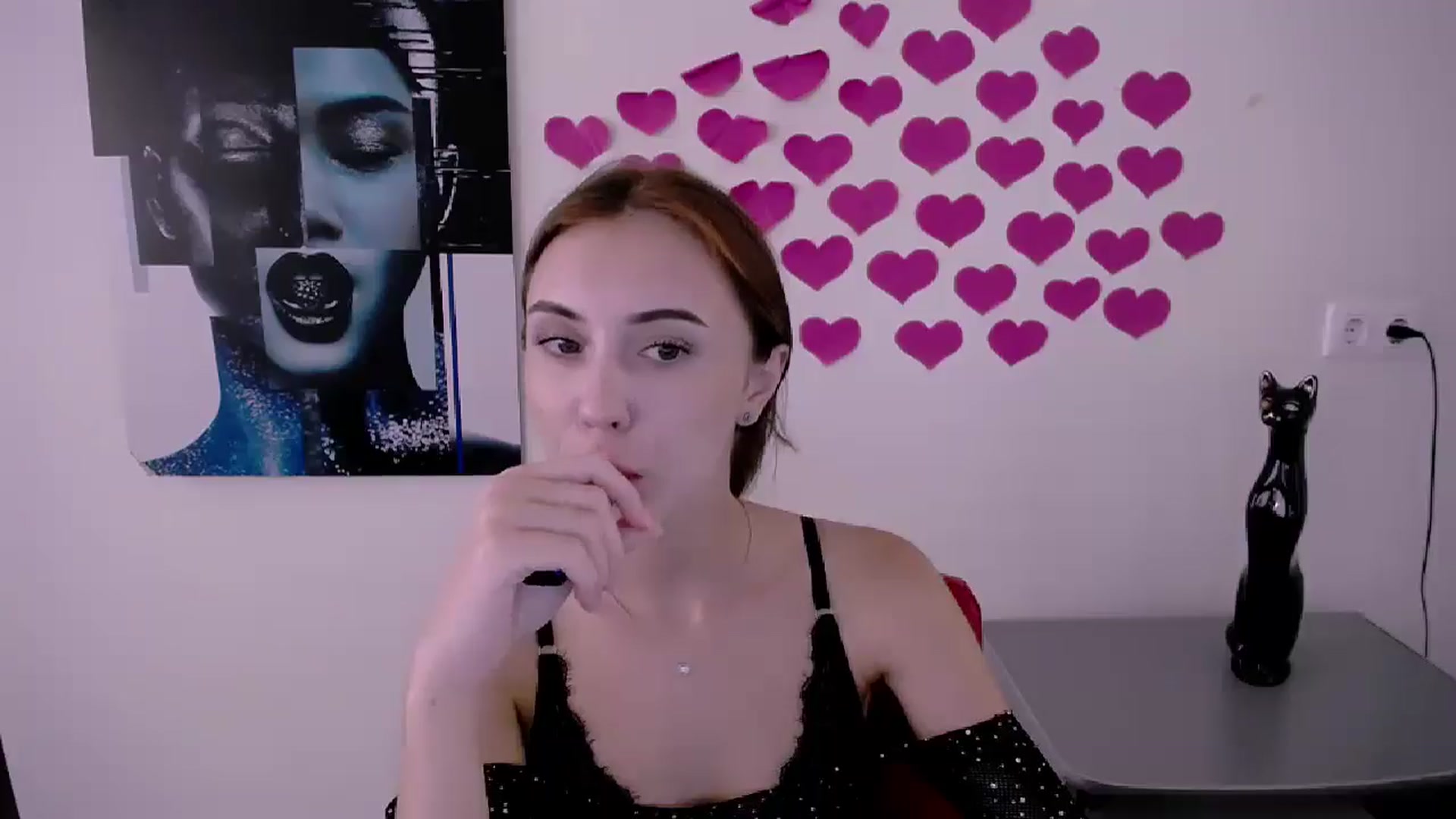 Gallery image thumbnail from Nikonara_'s myfreecams stream on, 07/10/2024, 12:35 image 18 of 20