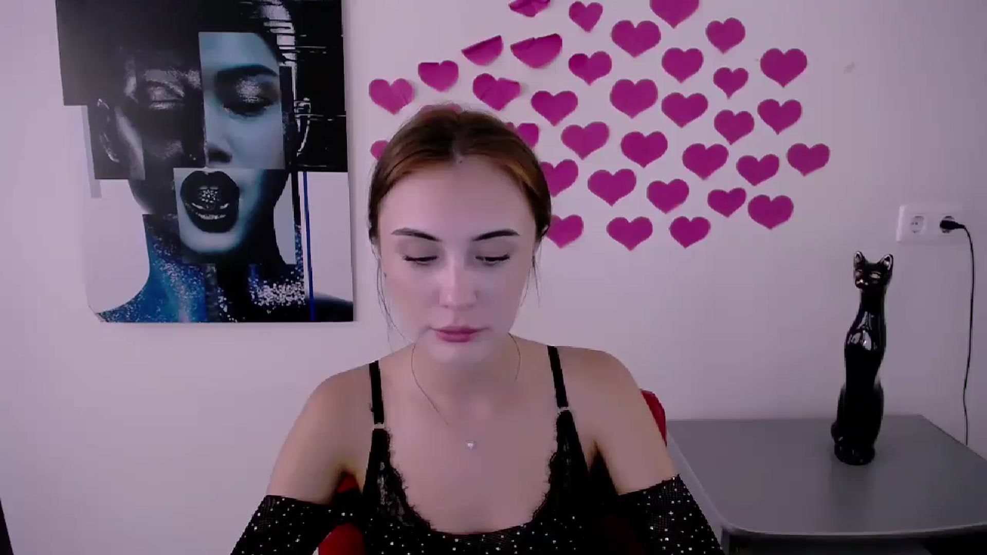 Gallery image thumbnail from Nikonara_'s myfreecams stream on, 07/10/2024, 12:35 image 16 of 20