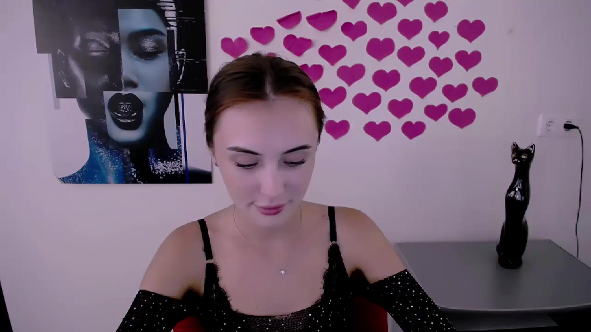 Gallery image thumbnail from Nikonara_'s myfreecams stream on, 07/10/2024, 15:35 image 19 of 20