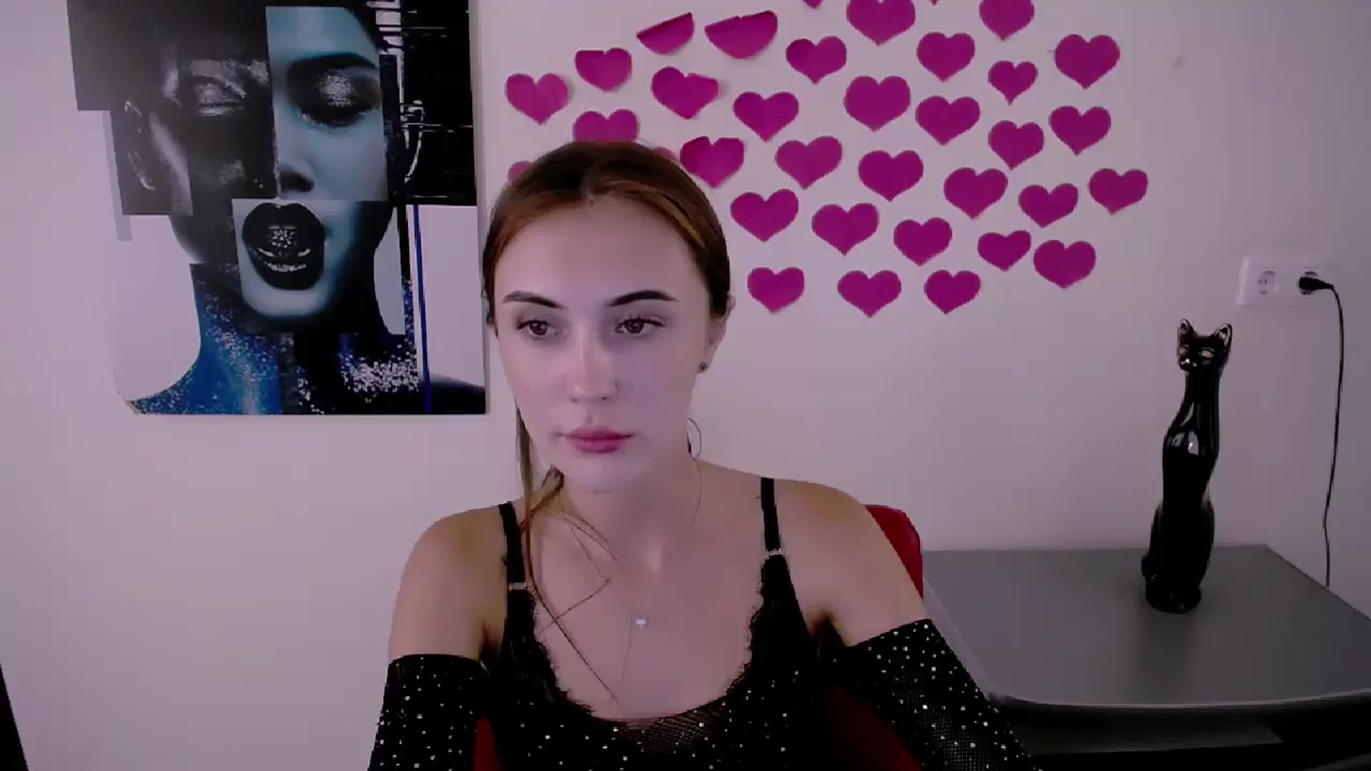 Gallery image thumbnail from Nikonara_'s myfreecams stream on, 07/10/2024, 17:04 image 7 of 20