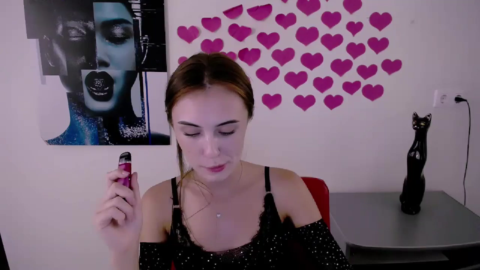 Gallery image thumbnail from Nikonara_'s myfreecams stream on, 07/10/2024, 17:04 image 13 of 20