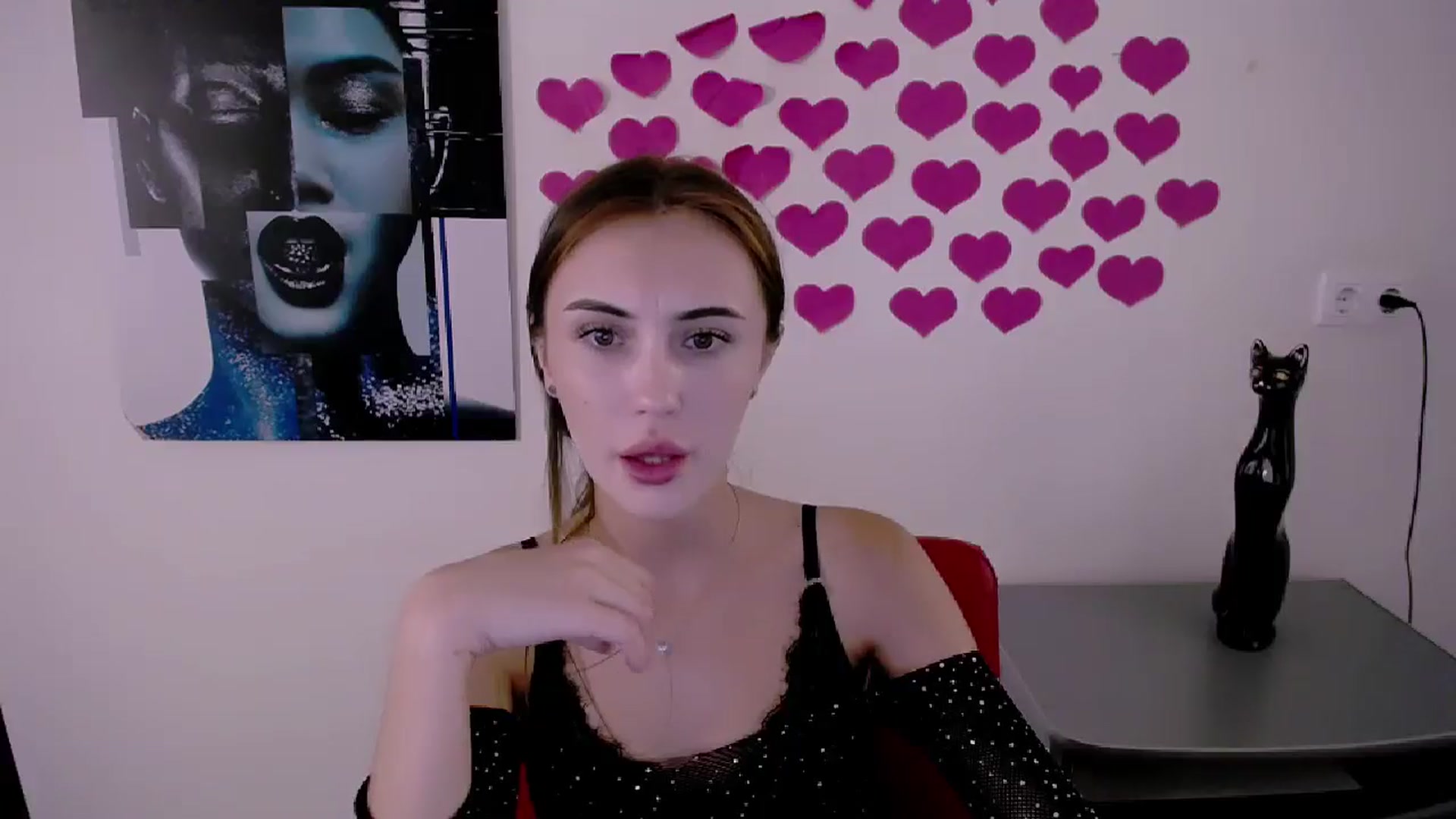 Gallery image thumbnail from Nikonara_'s myfreecams stream on, 07/10/2024, 17:04 image 17 of 20