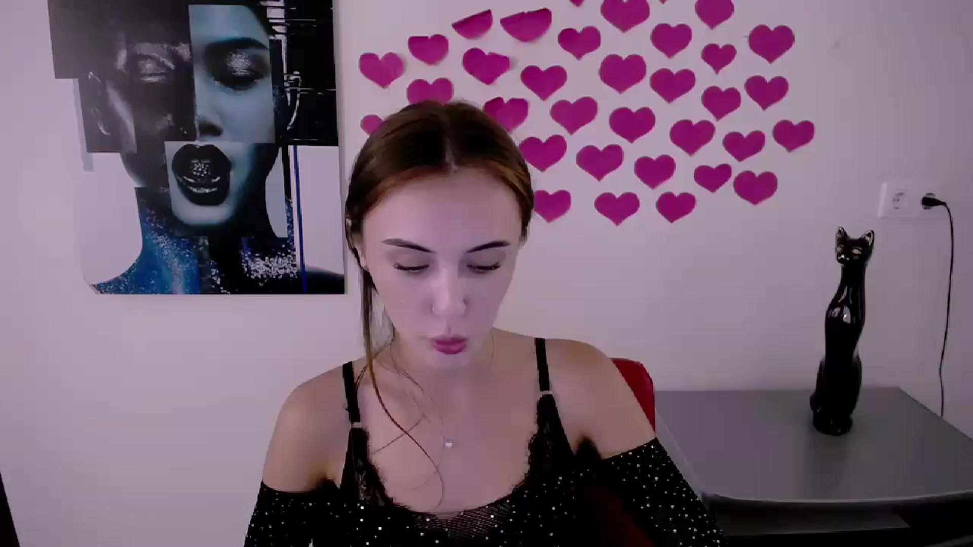 Gallery image thumbnail from Nikonara_'s myfreecams stream on, 07/10/2024, 17:04 image 3 of 20