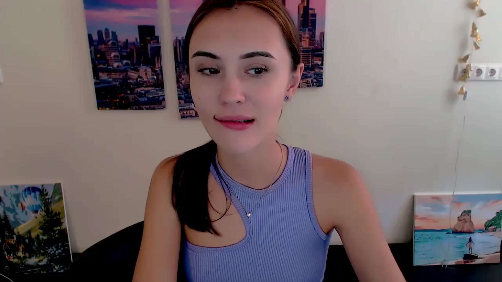 Gallery image thumbnail from Nikonara_'s myfreecams stream on, 07/11/2024, 13:26 image 6 of 20