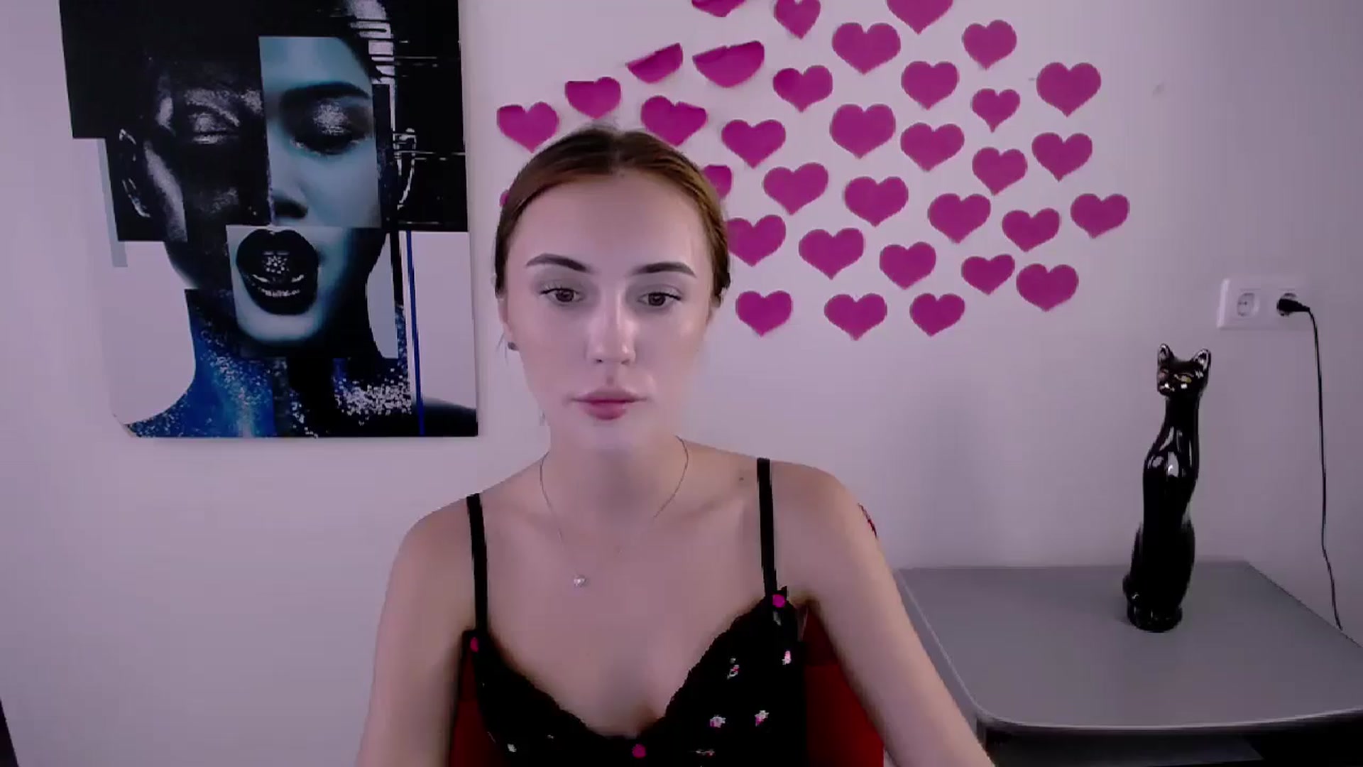 Gallery image thumbnail from Nikonara_'s myfreecams stream on, 07/12/2024, 13:05 image 17 of 20
