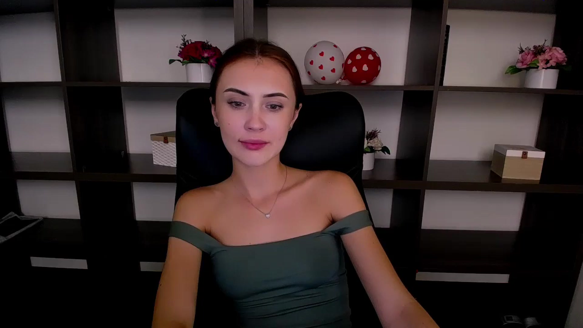 Gallery image thumbnail from Nikonara_'s myfreecams stream on, 07/13/2024, 13:40 image 9 of 20