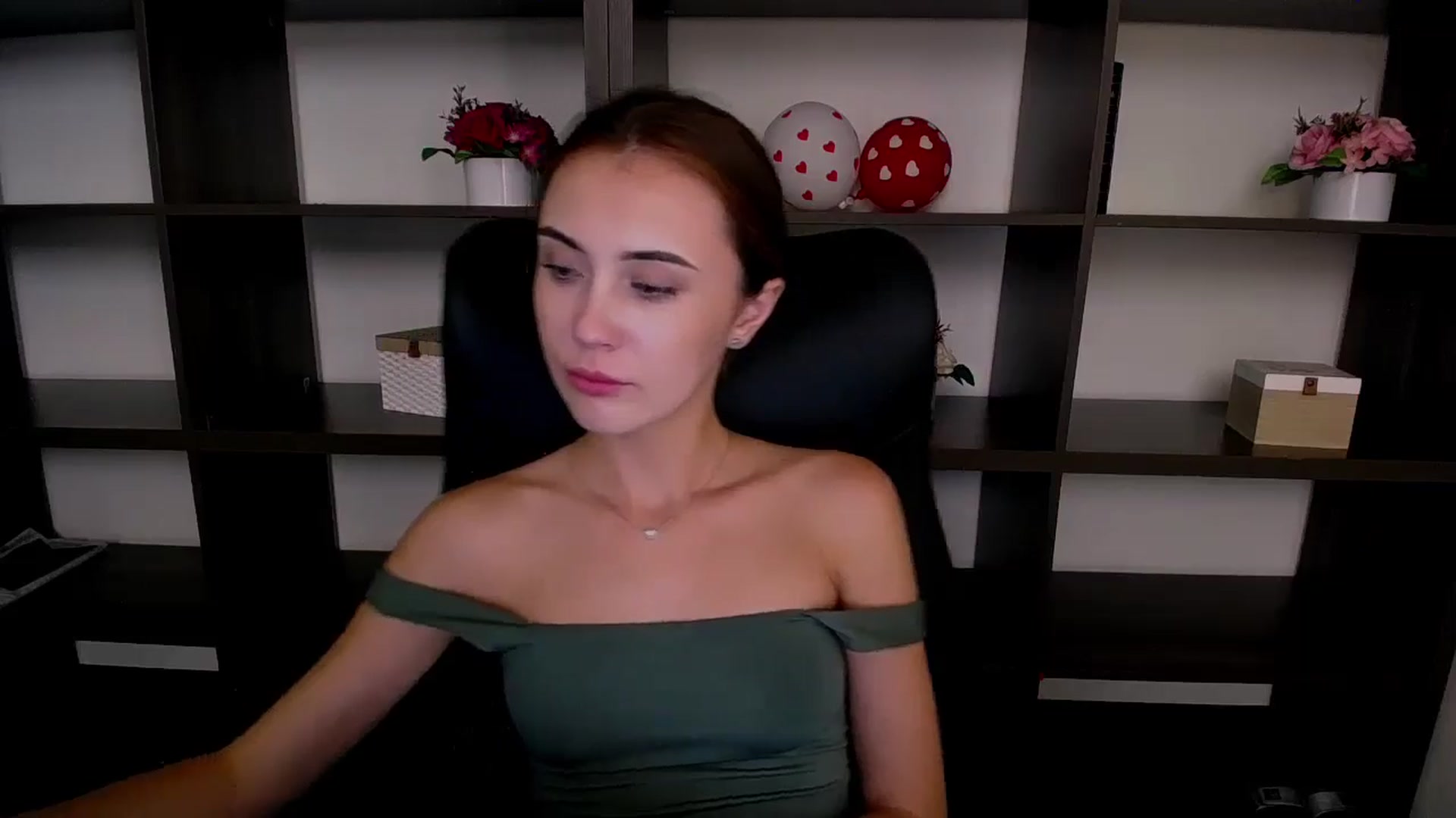 Gallery image thumbnail from Nikonara_'s myfreecams stream on, 07/13/2024, 13:40 image 7 of 20