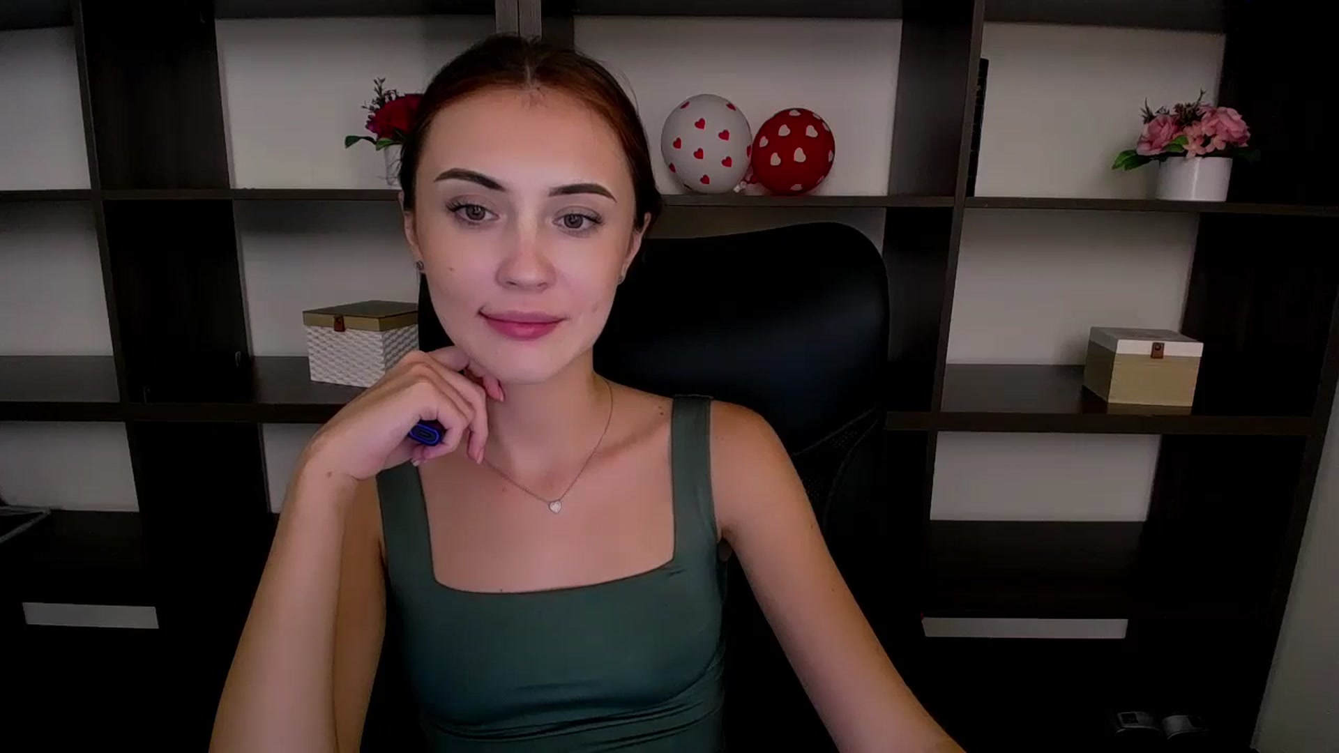Gallery image thumbnail from Nikonara_'s myfreecams stream on, 07/13/2024, 13:40 image 20 of 20