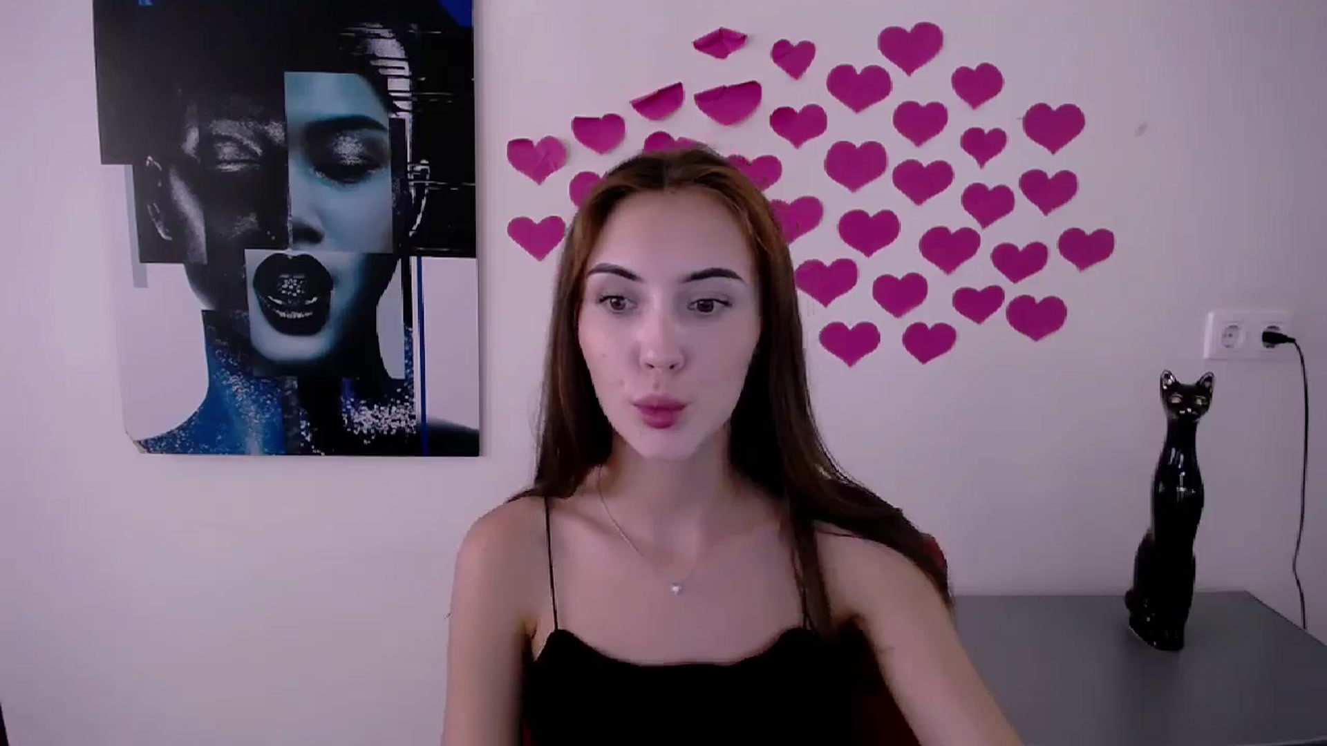 Gallery image thumbnail from Nikonara_'s myfreecams stream on, 07/15/2024, 14:36 image 14 of 20