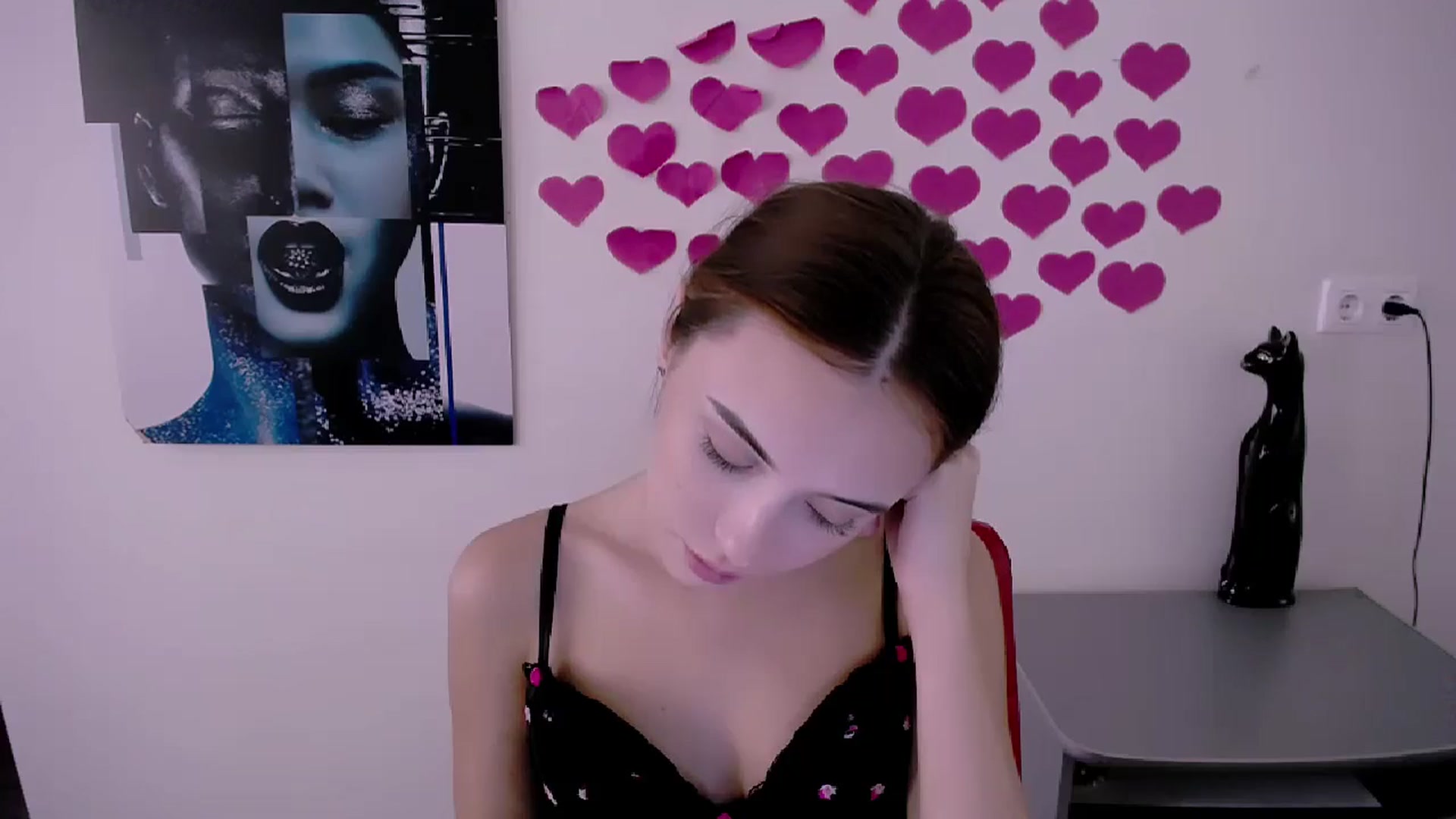 Gallery image thumbnail from Nikonara_'s myfreecams stream on, 07/23/2024, 13:43 image 8 of 20