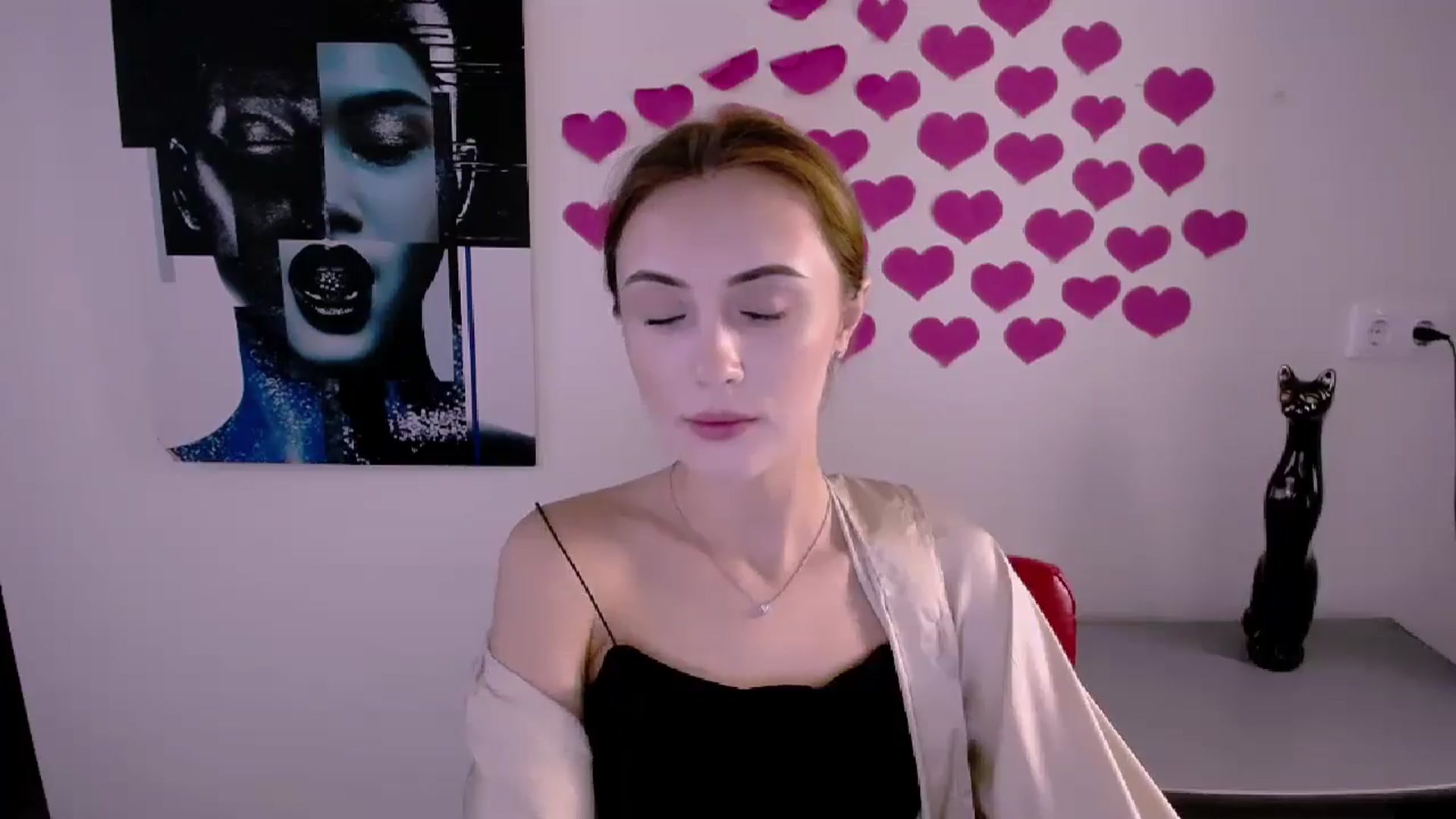 Gallery image thumbnail from Nikonara_'s myfreecams stream on, 07/29/2024, 08:29 image 2 of 20