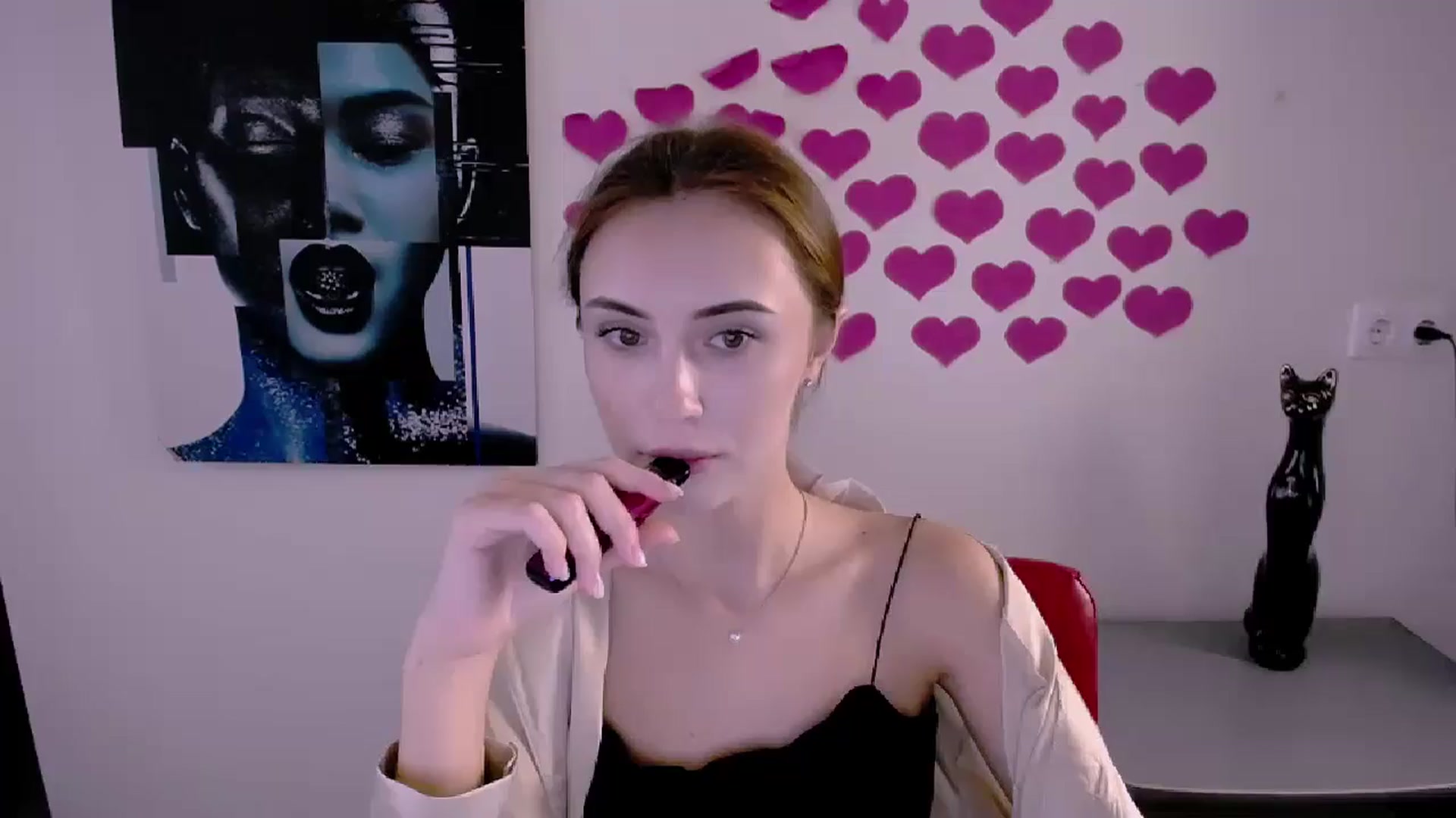 Gallery image thumbnail from Nikonara_'s myfreecams stream on, 07/29/2024, 09:01 image 18 of 20