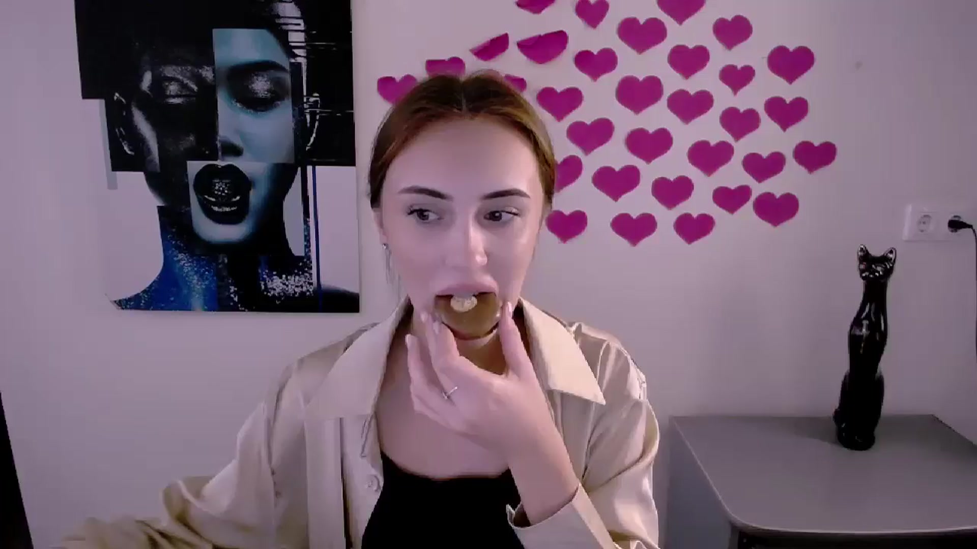 Gallery image thumbnail from Nikonara_'s myfreecams stream on, 07/29/2024, 09:59 image 2 of 20
