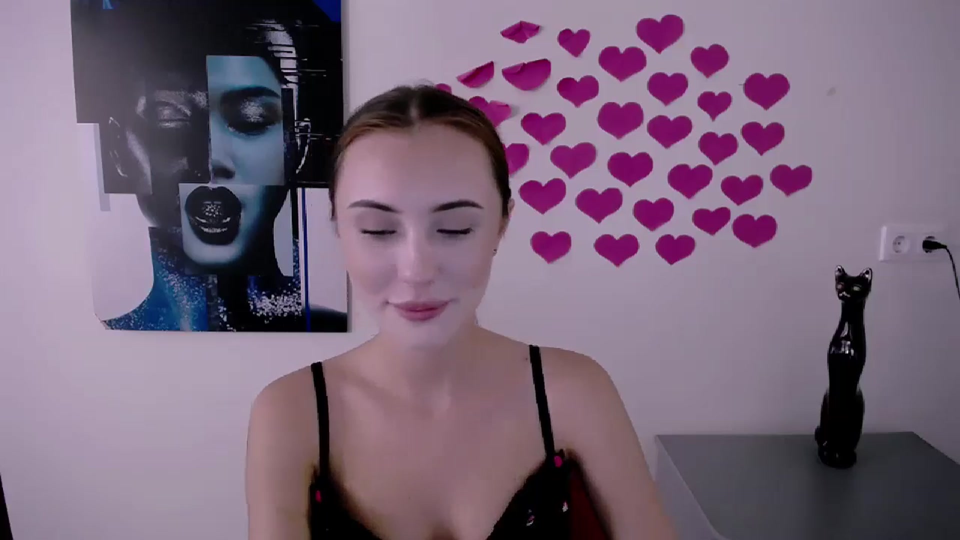 Gallery image thumbnail from Nikonara_'s myfreecams stream on, 07/30/2024, 13:00 image 6 of 20