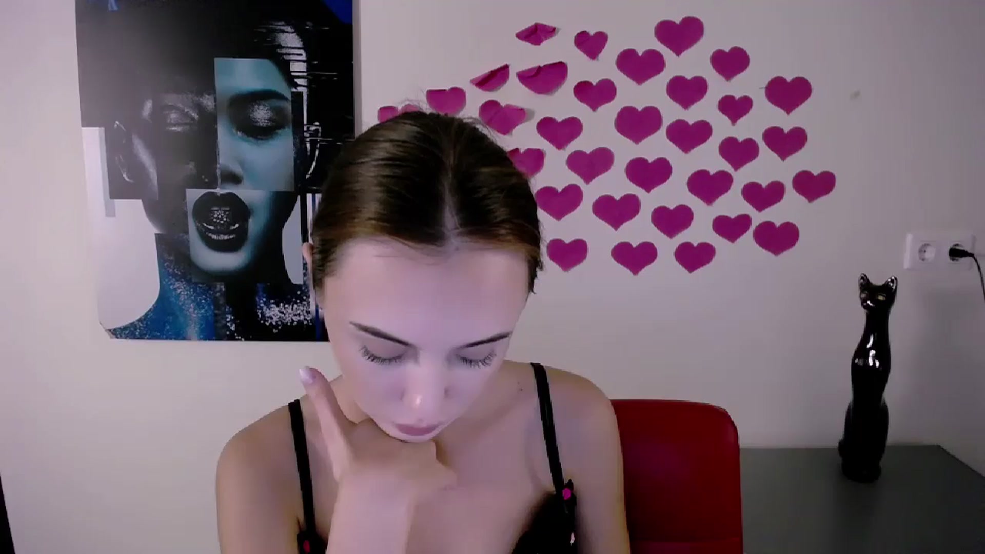 Gallery image thumbnail from Nikonara_'s myfreecams stream on, 07/30/2024, 17:14 image 5 of 20