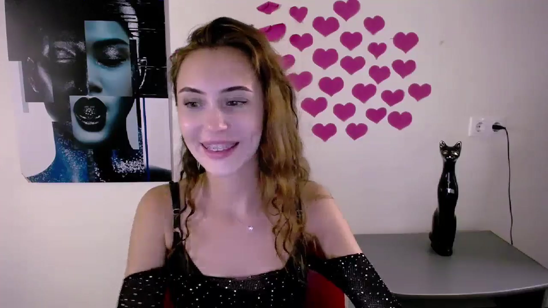 Gallery image thumbnail from Nikonara_'s myfreecams stream on, 08/03/2024, 20:14 image 8 of 20