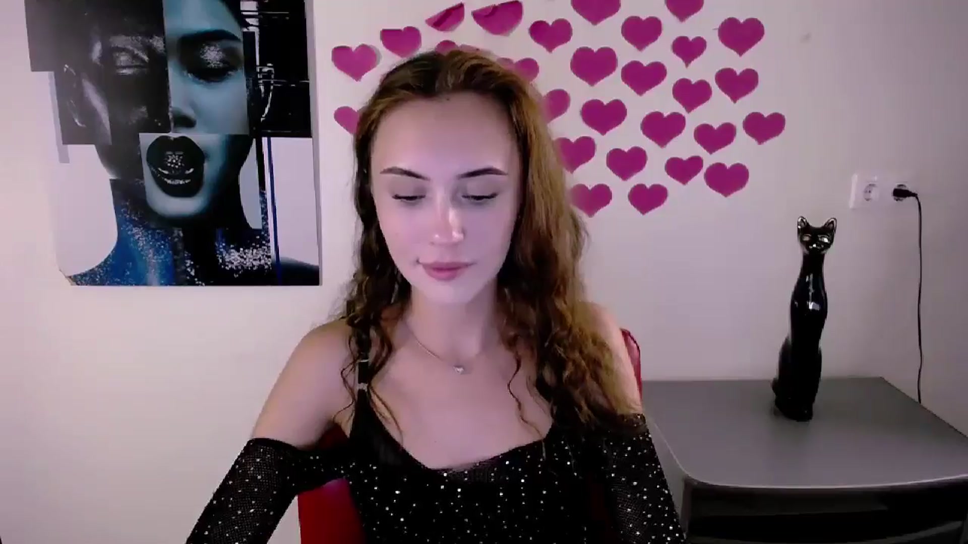 Gallery image thumbnail from Nikonara_'s myfreecams stream on, 08/03/2024, 20:14 image 2 of 20