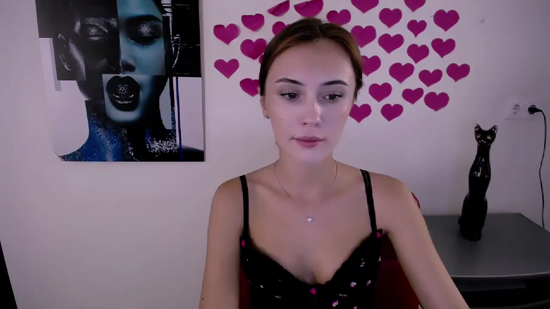 Gallery image thumbnail from Nikonara_'s myfreecams stream on, 08/10/2024, 13:15 image 4 of 20