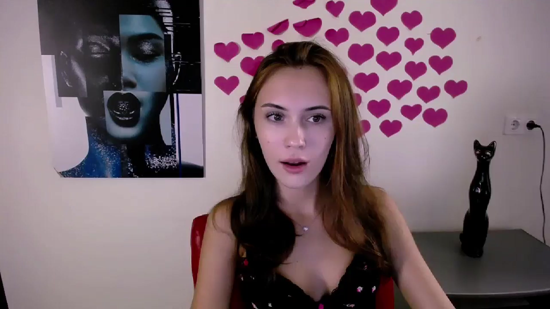 Gallery image thumbnail from Nikonara_'s myfreecams stream on, 08/10/2024, 18:02 image 13 of 20