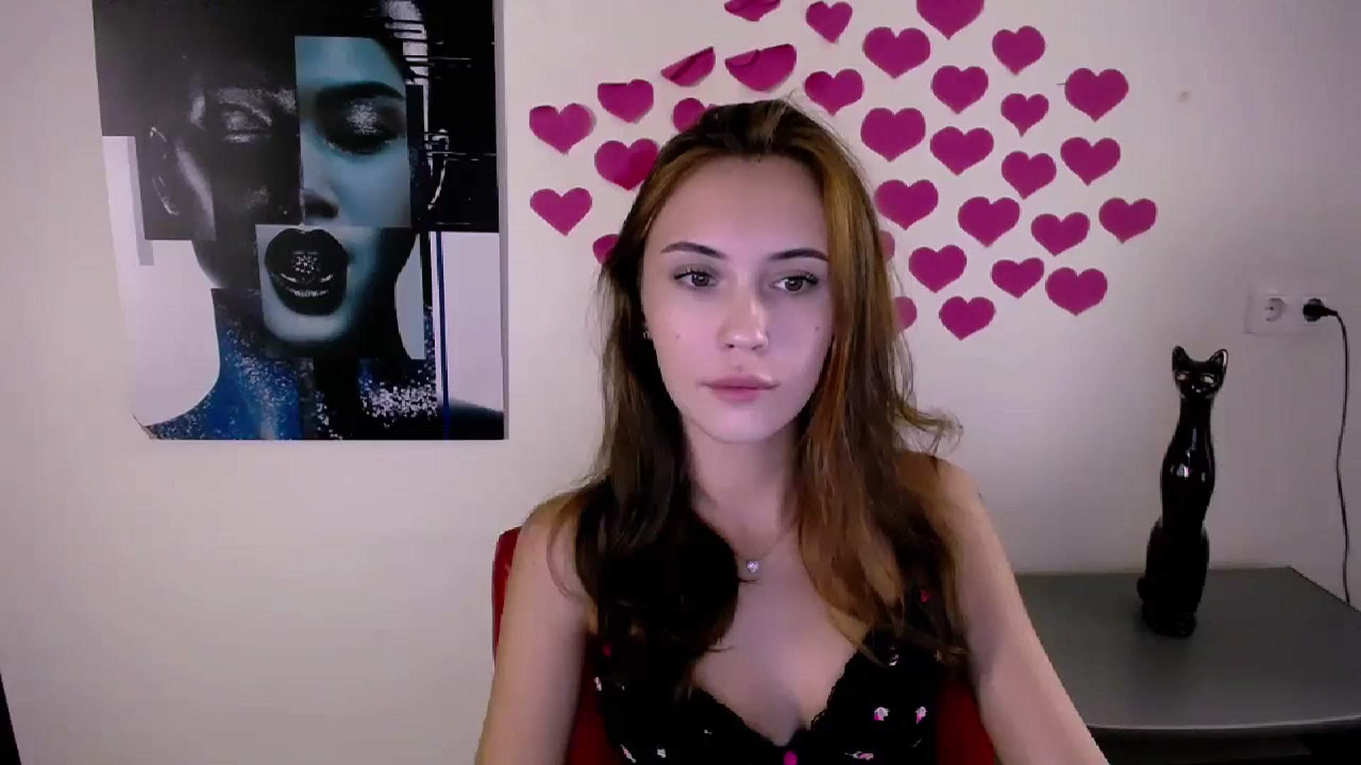 Gallery image thumbnail from Nikonara_'s myfreecams stream on, 08/10/2024, 18:02 image 10 of 20