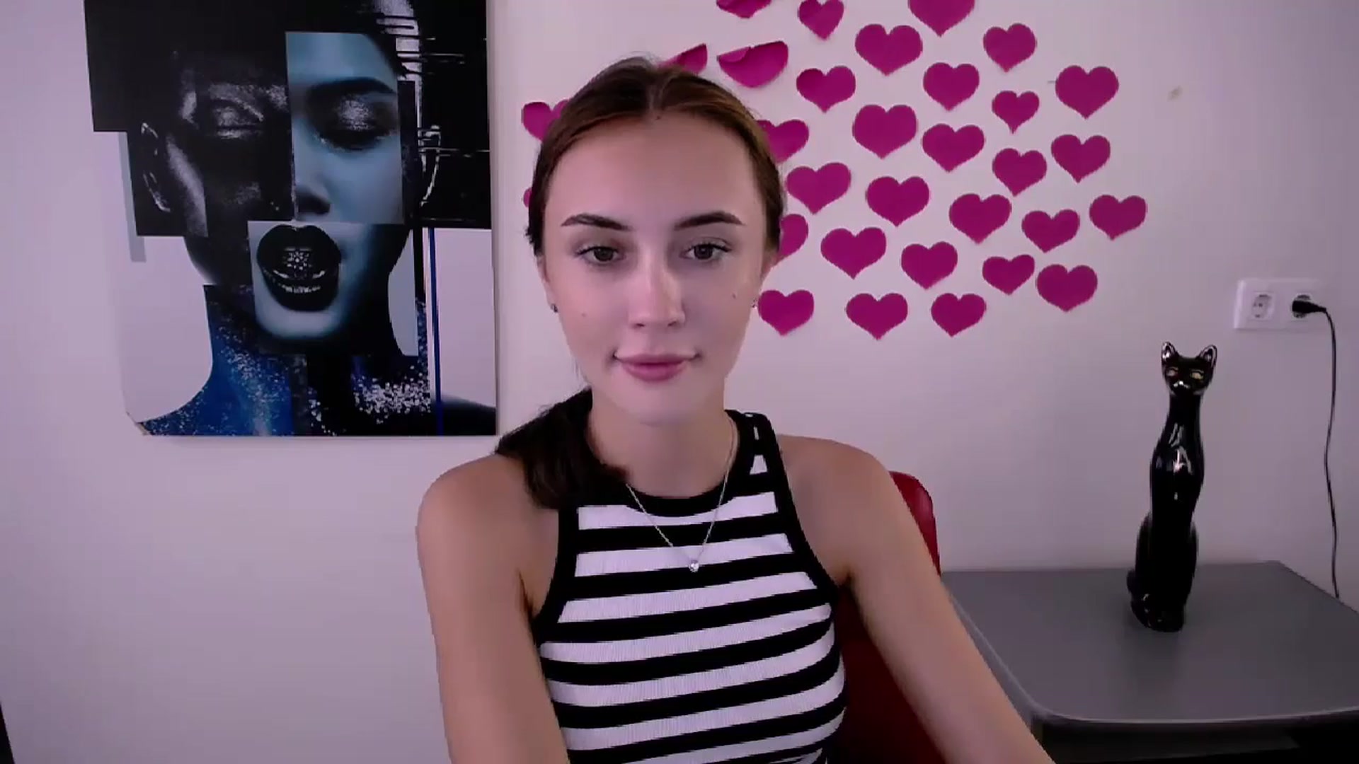 Gallery image thumbnail from Nikonara_'s myfreecams stream on, 08/11/2024, 12:51 image 9 of 20