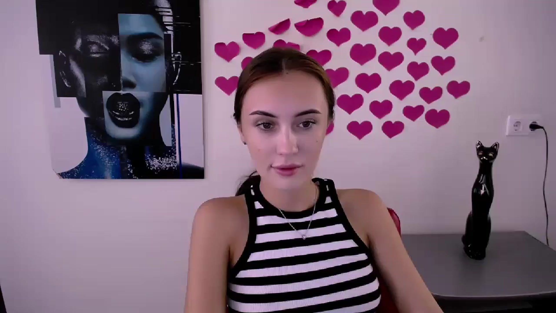 Gallery image thumbnail from Nikonara_'s myfreecams stream on, 08/11/2024, 14:08 image 3 of 20