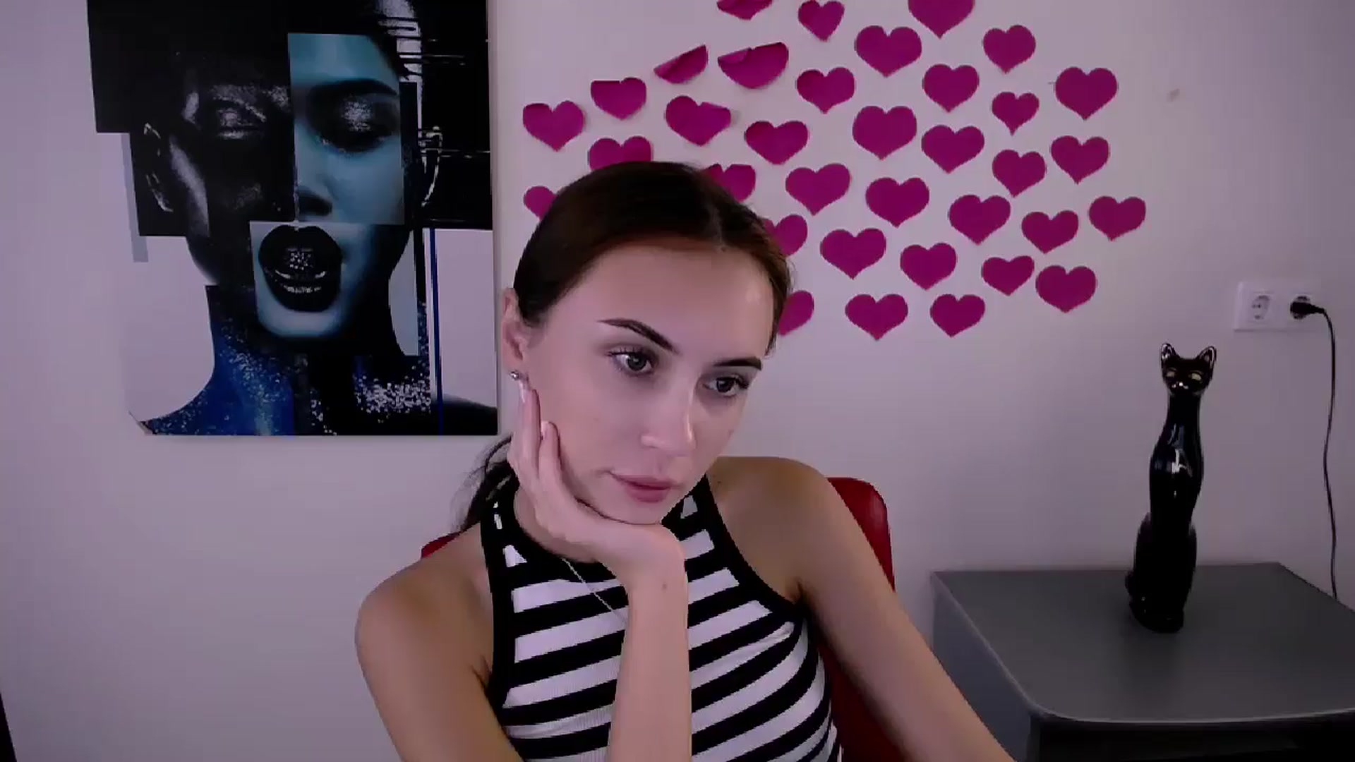 Gallery image thumbnail from Nikonara_'s myfreecams stream on, 08/11/2024, 14:08 image 2 of 20