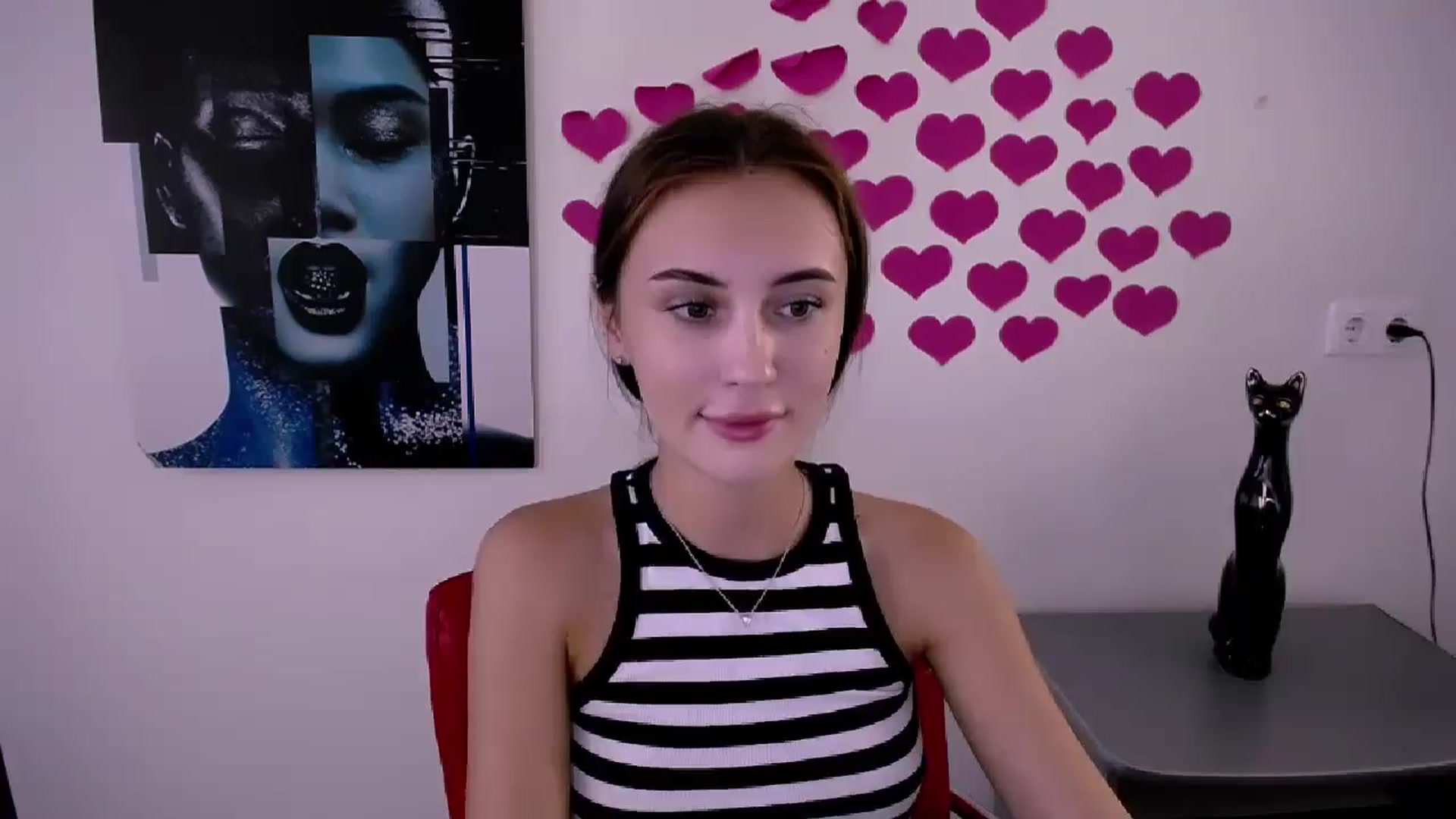Gallery image thumbnail from Nikonara_'s myfreecams stream on, 08/11/2024, 15:56 image 11 of 20