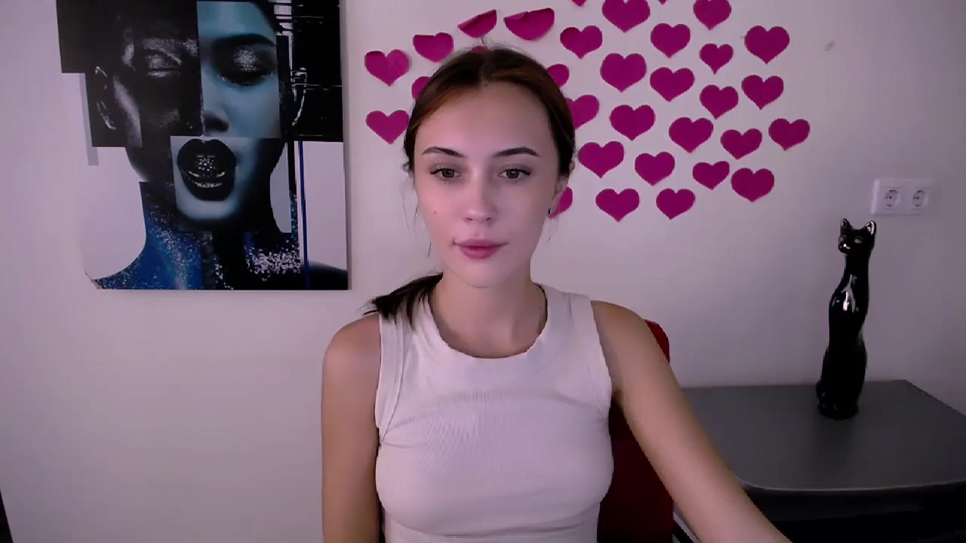 Gallery image thumbnail from Nikonara_'s myfreecams stream on, 08/17/2024, 15:44 image 14 of 20