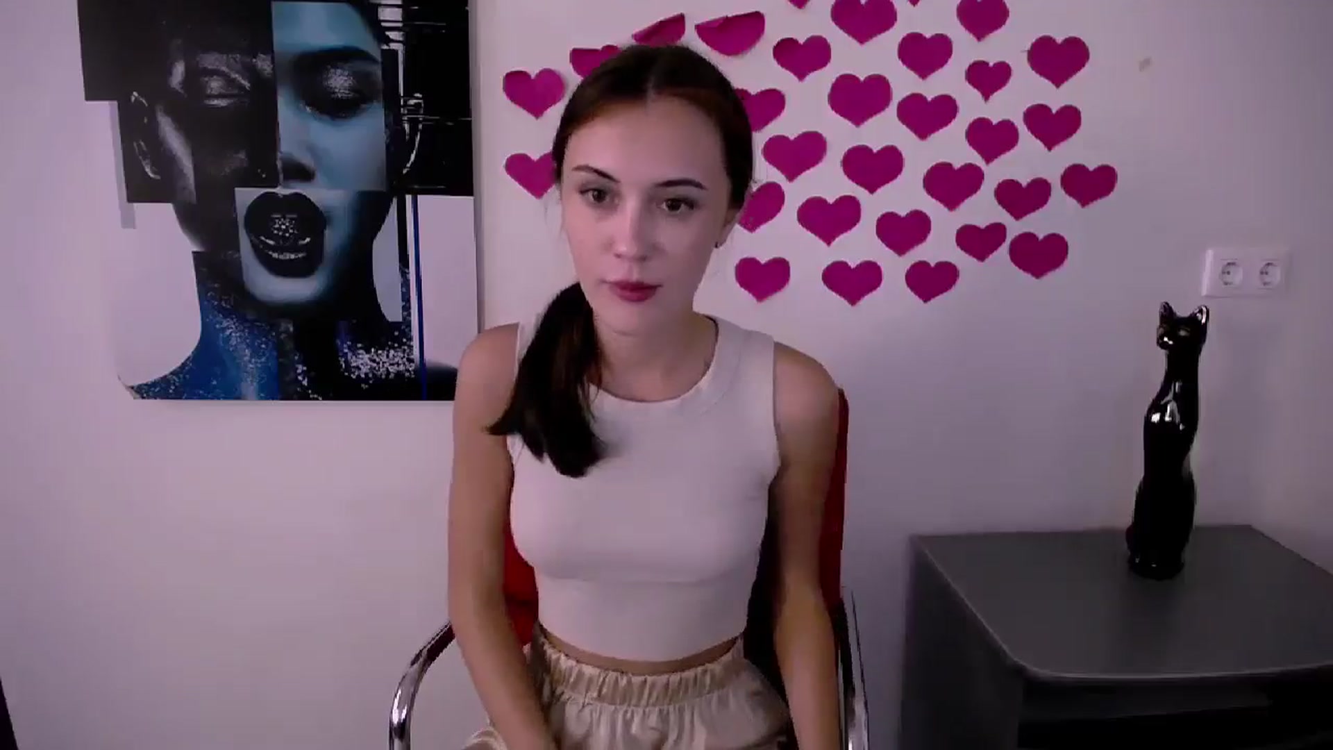 Gallery image thumbnail from Nikonara_'s myfreecams stream on, 08/17/2024, 15:44 image 11 of 20