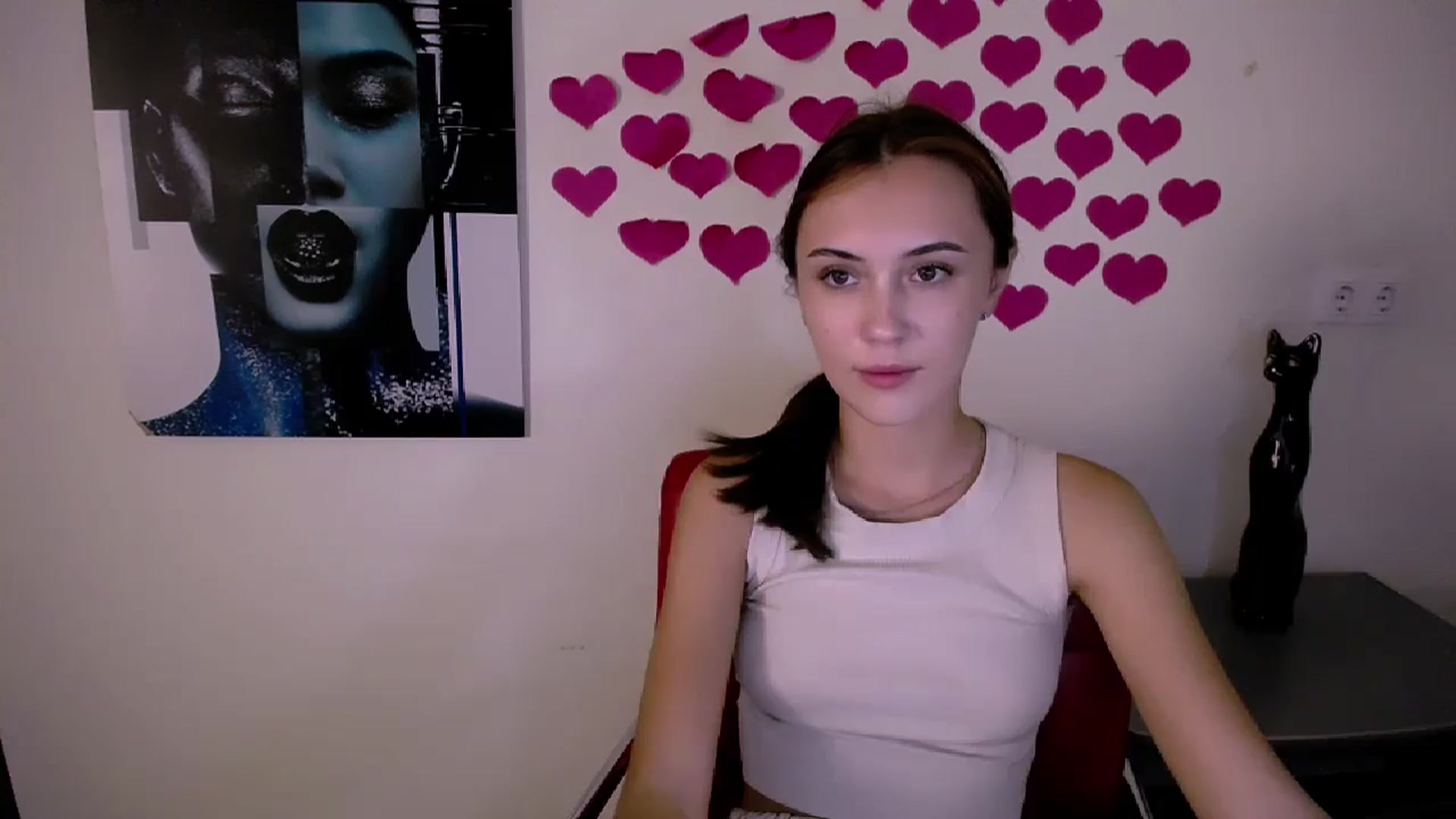 Gallery image thumbnail from Nikonara_'s myfreecams stream on, 08/17/2024, 16:45 image 17 of 20
