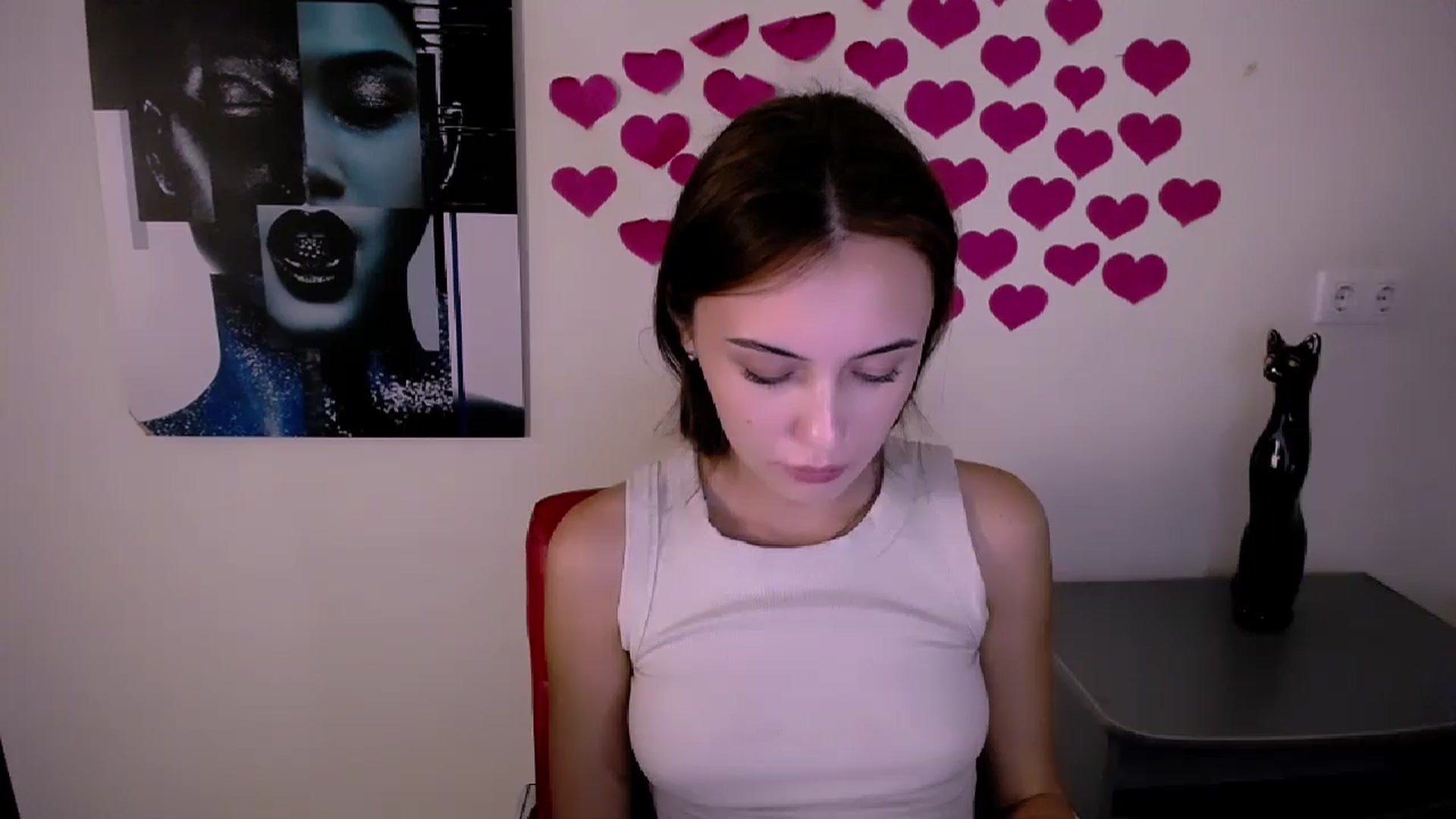 Gallery image thumbnail from Nikonara_'s myfreecams stream on, 08/17/2024, 16:45 image 10 of 20