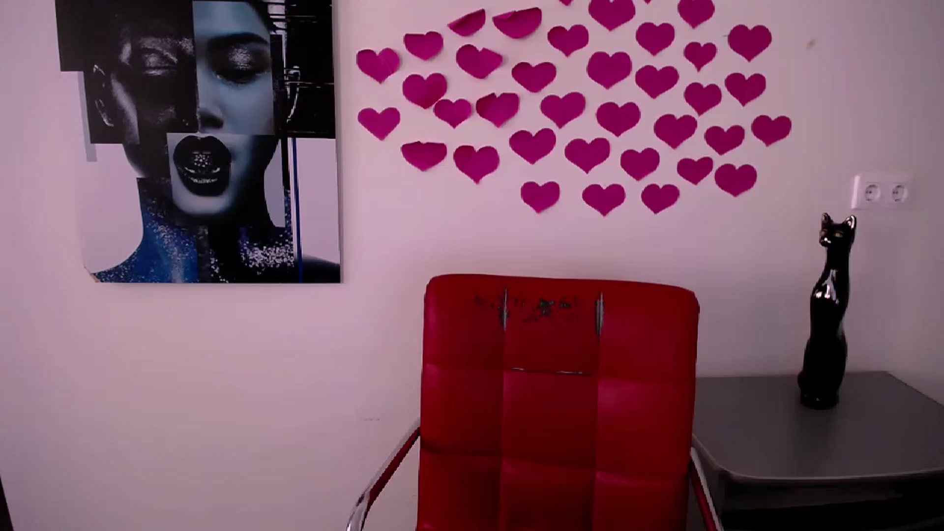 Gallery image thumbnail from Nikonara_'s myfreecams stream on, 08/18/2024, 14:49 image 8 of 20