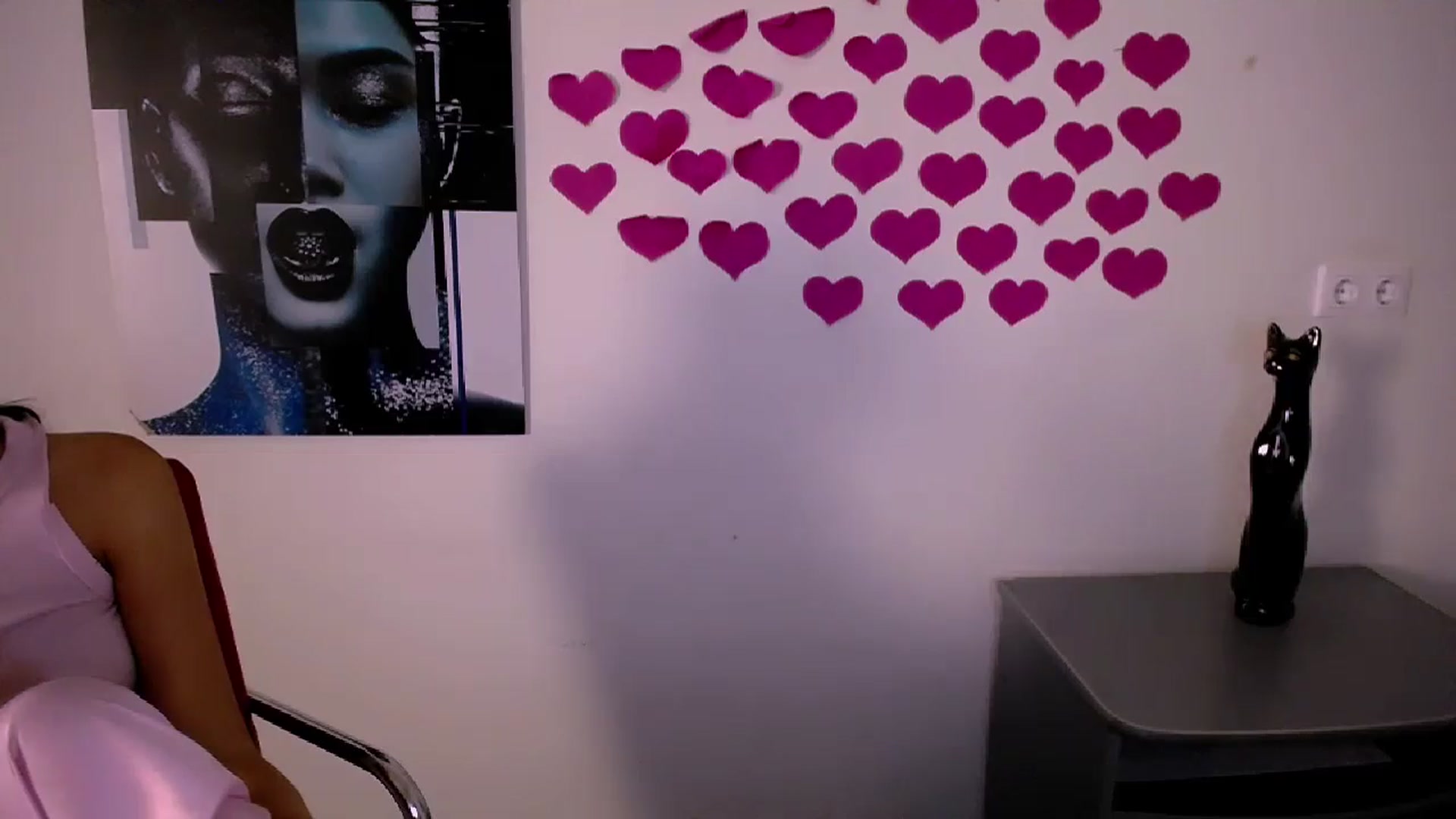Gallery image thumbnail from Nikonara_'s myfreecams stream on, 08/18/2024, 17:30 image 9 of 20