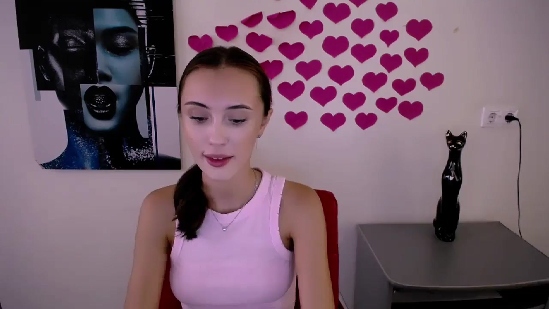 Gallery image thumbnail from Nikonara_'s myfreecams stream on, 08/21/2024, 15:27 image 4 of 20