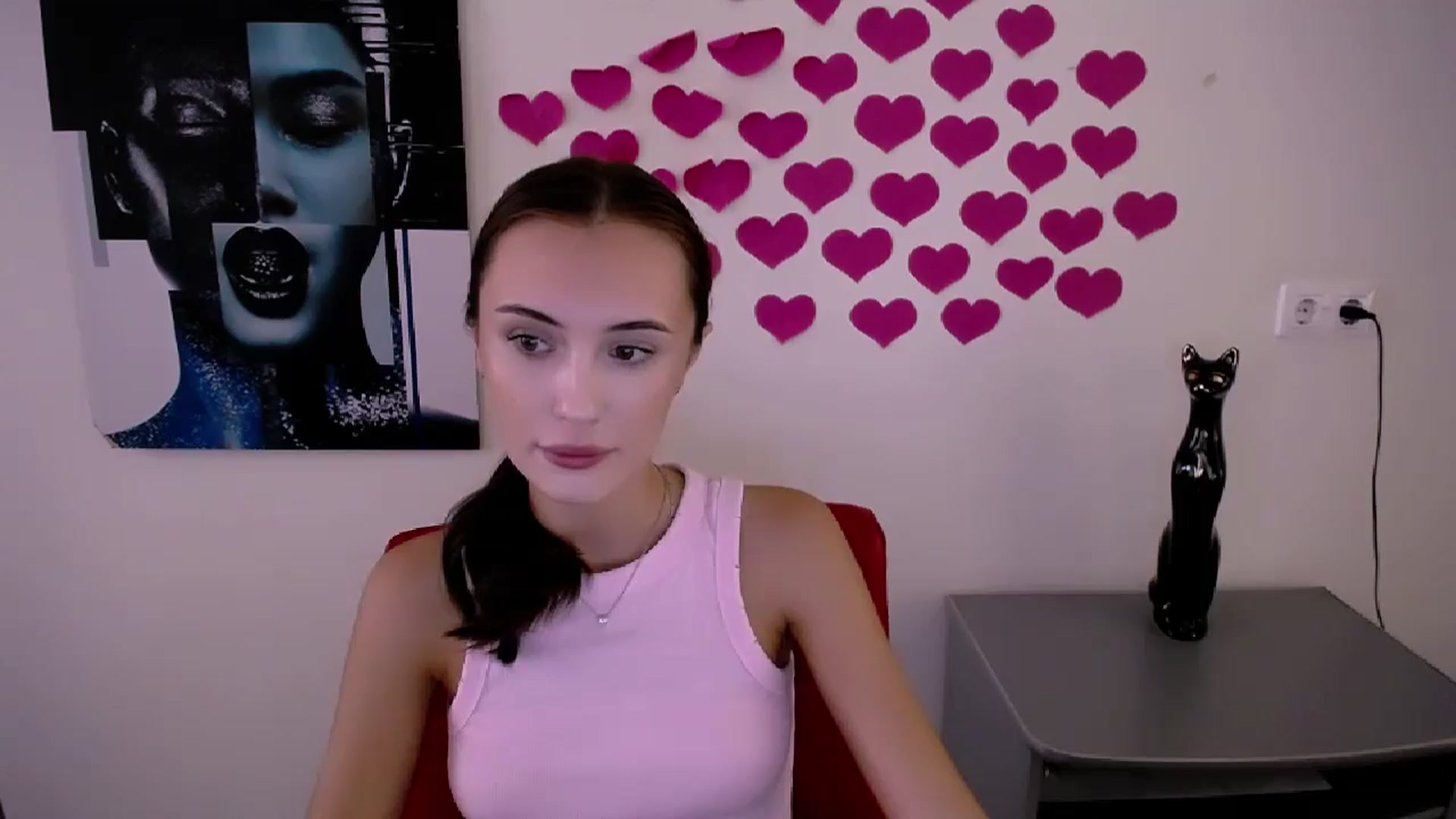 Gallery image thumbnail from Nikonara_'s myfreecams stream on, 08/21/2024, 15:27 image 2 of 20