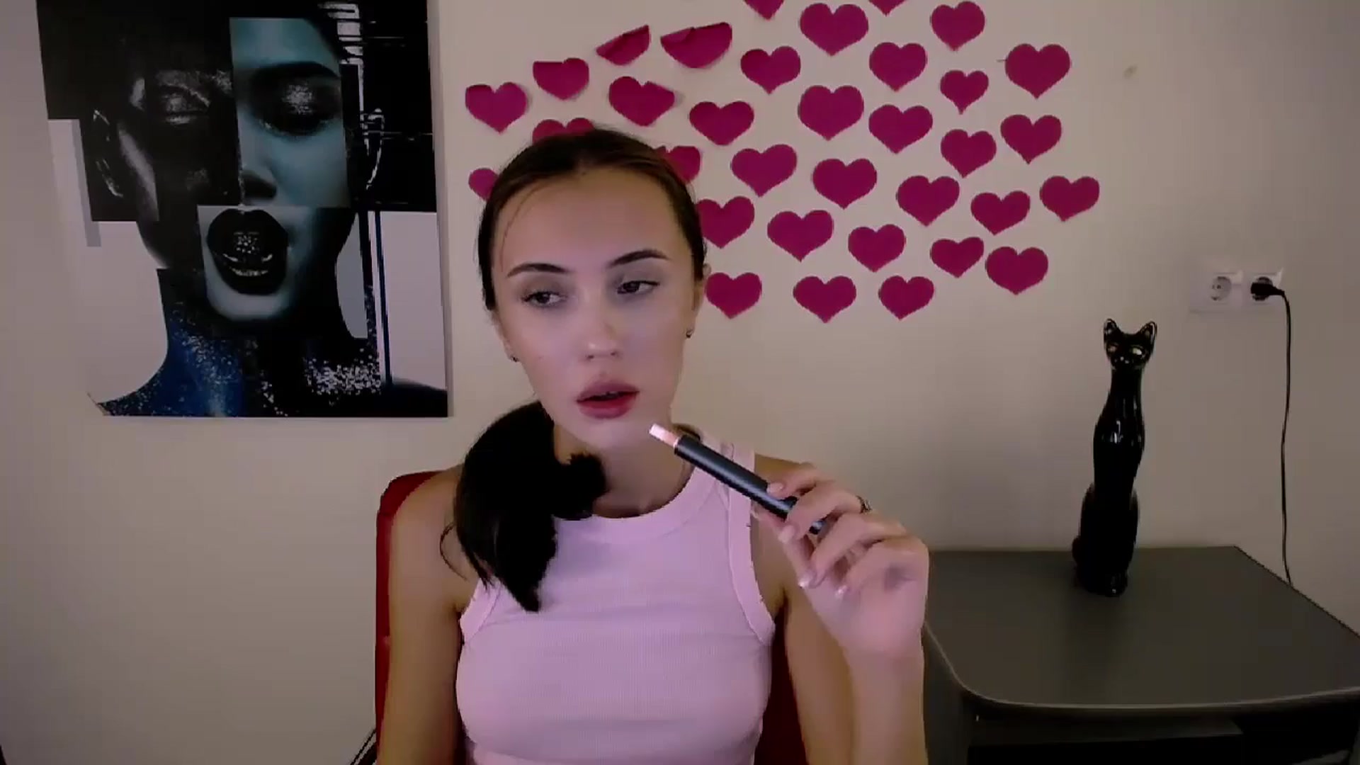 Gallery image thumbnail from Nikonara_'s myfreecams stream on, 08/21/2024, 16:24 image 3 of 20