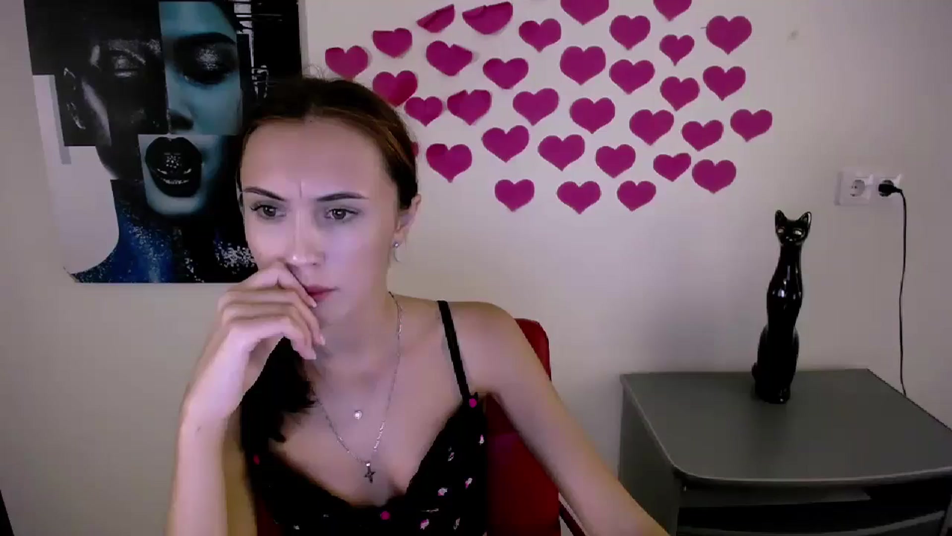 Gallery image thumbnail from Nikonara_'s myfreecams stream on, 08/21/2024, 17:45 image 17 of 20