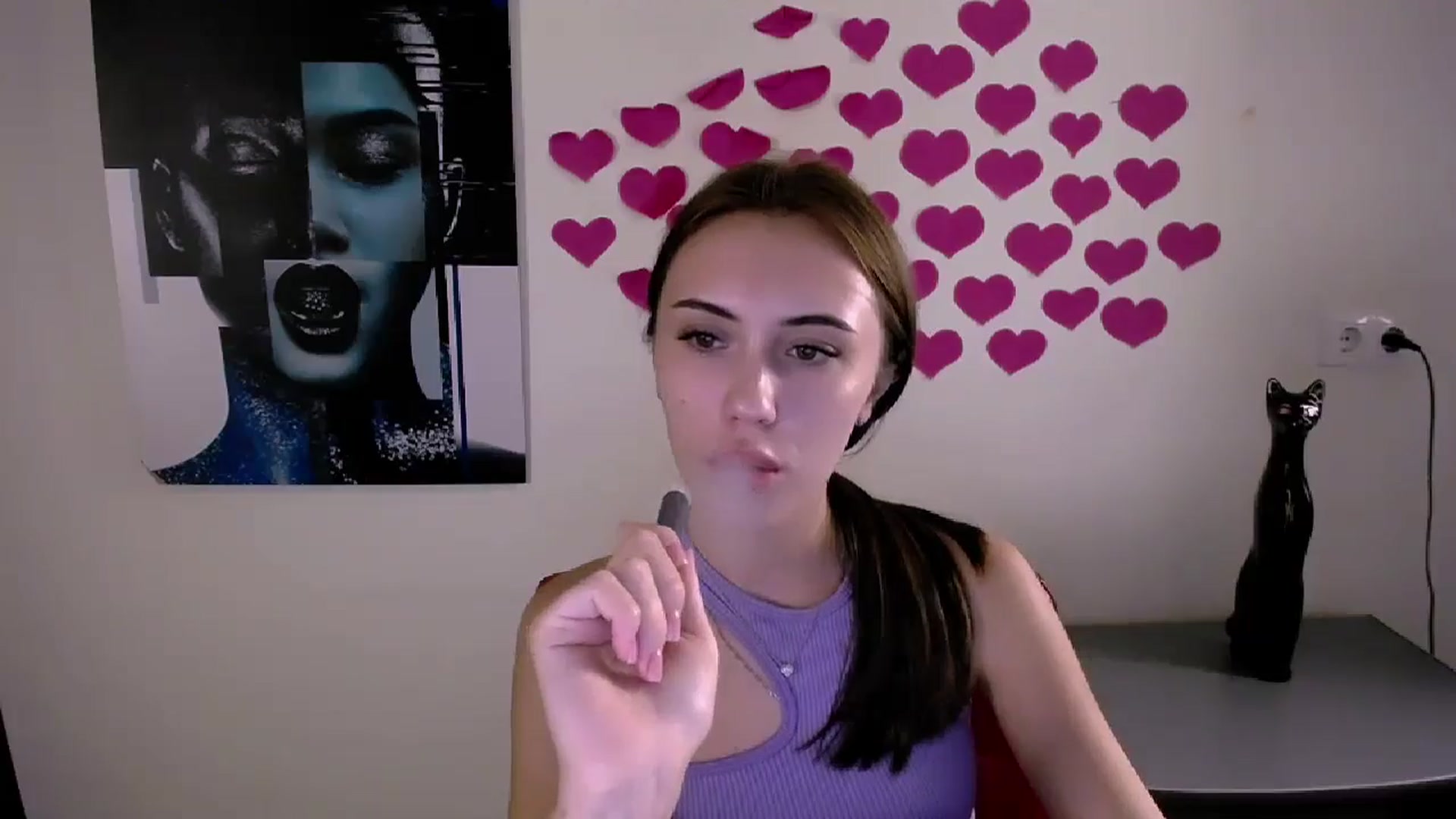 Gallery image thumbnail from Nikonara_'s myfreecams stream on, 08/26/2024, 16:59 image 7 of 20