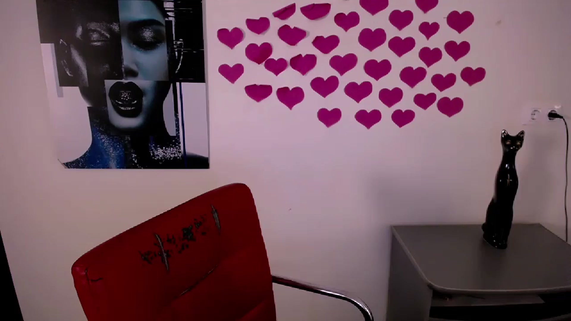 Gallery image thumbnail from Nikonara_'s myfreecams stream on, 08/28/2024, 16:22 image 15 of 20