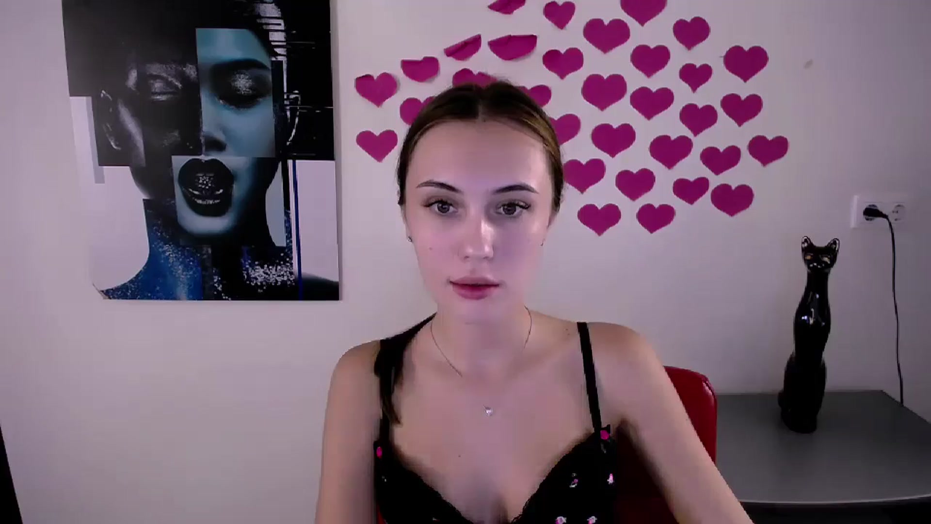 Gallery image thumbnail from Nikonara_'s myfreecams stream on, 08/31/2024, 12:38 image 15 of 20