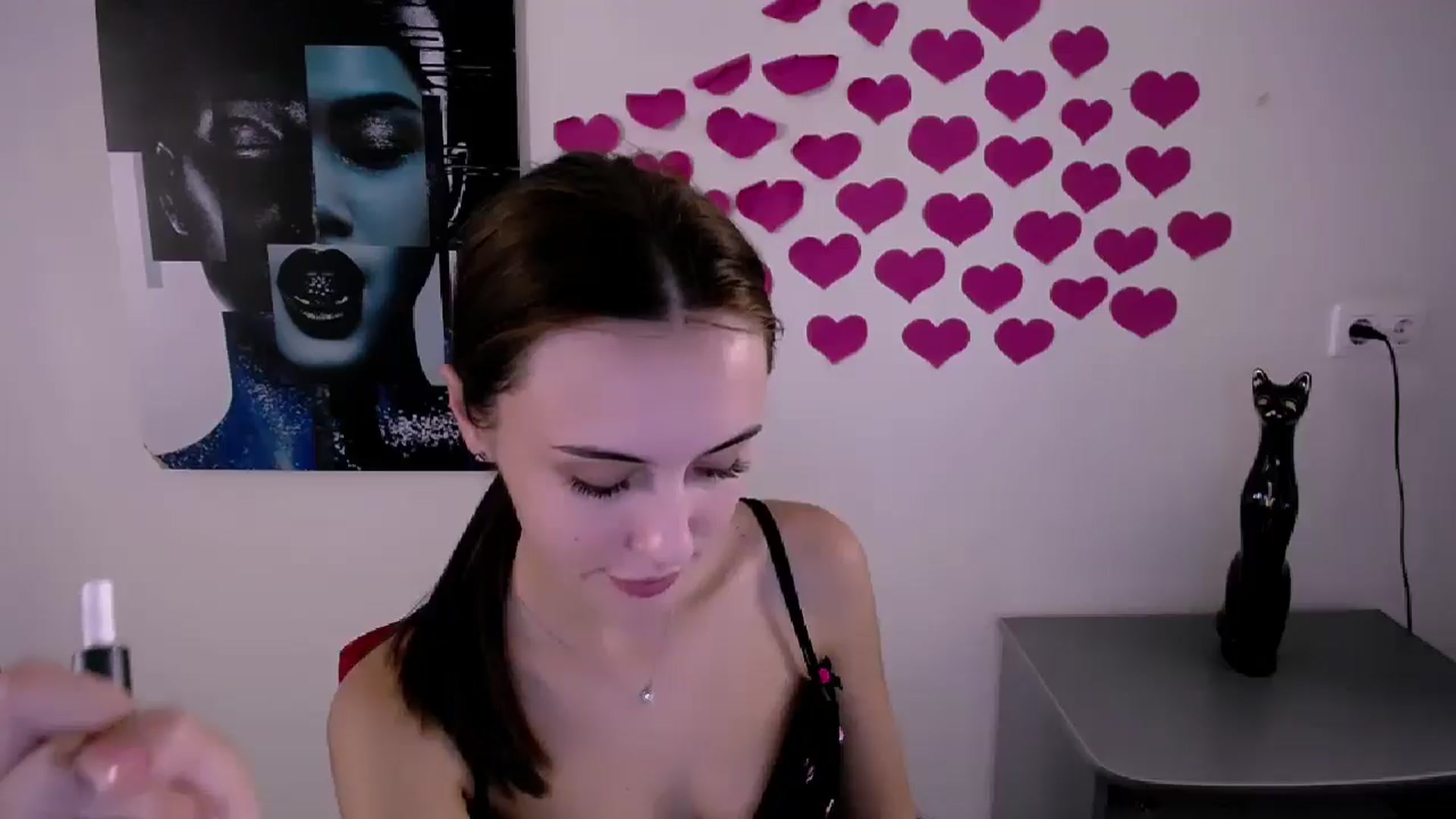 Gallery image thumbnail from Nikonara_'s myfreecams stream on, 08/31/2024, 13:44 image 3 of 20
