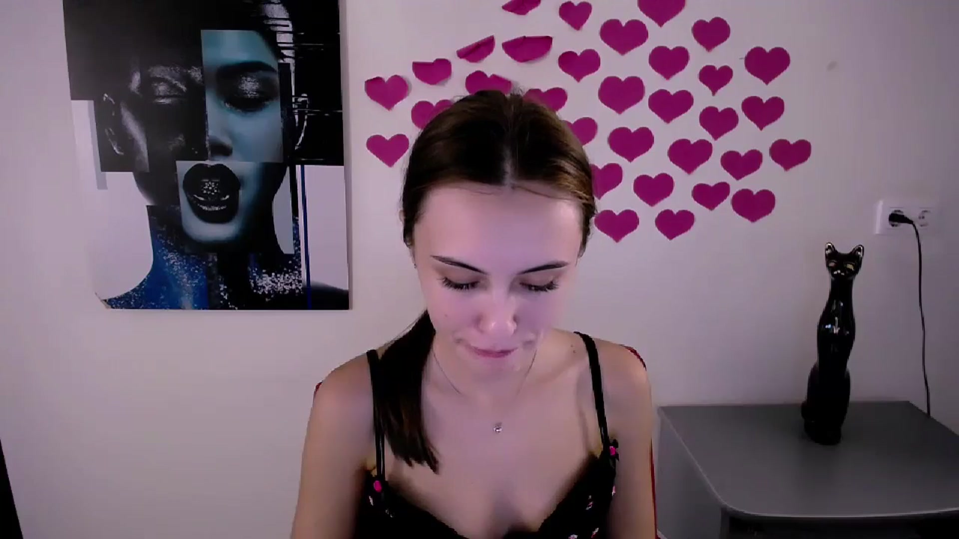 Gallery image thumbnail from Nikonara_'s myfreecams stream on, 08/31/2024, 13:44 image 6 of 20
