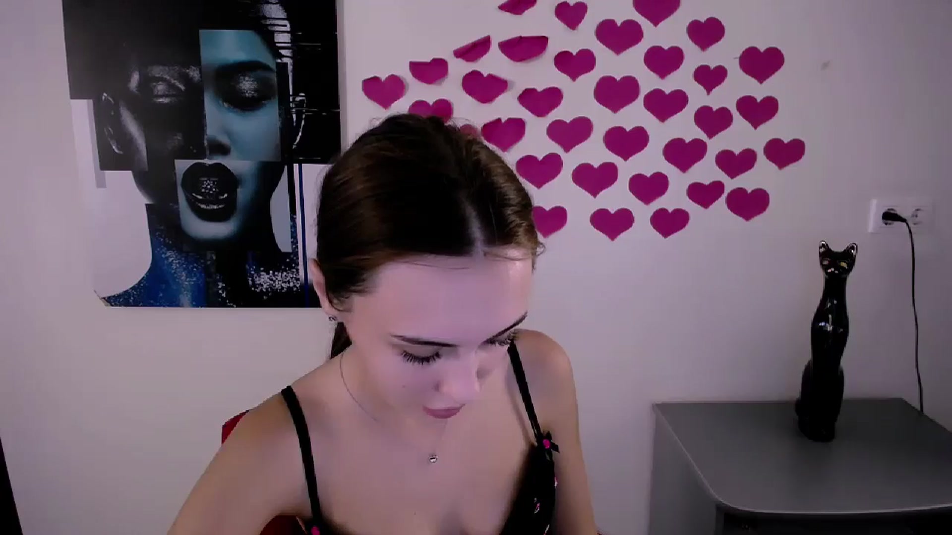 Gallery image thumbnail from Nikonara_'s myfreecams stream on, 08/31/2024, 13:44 image 2 of 20