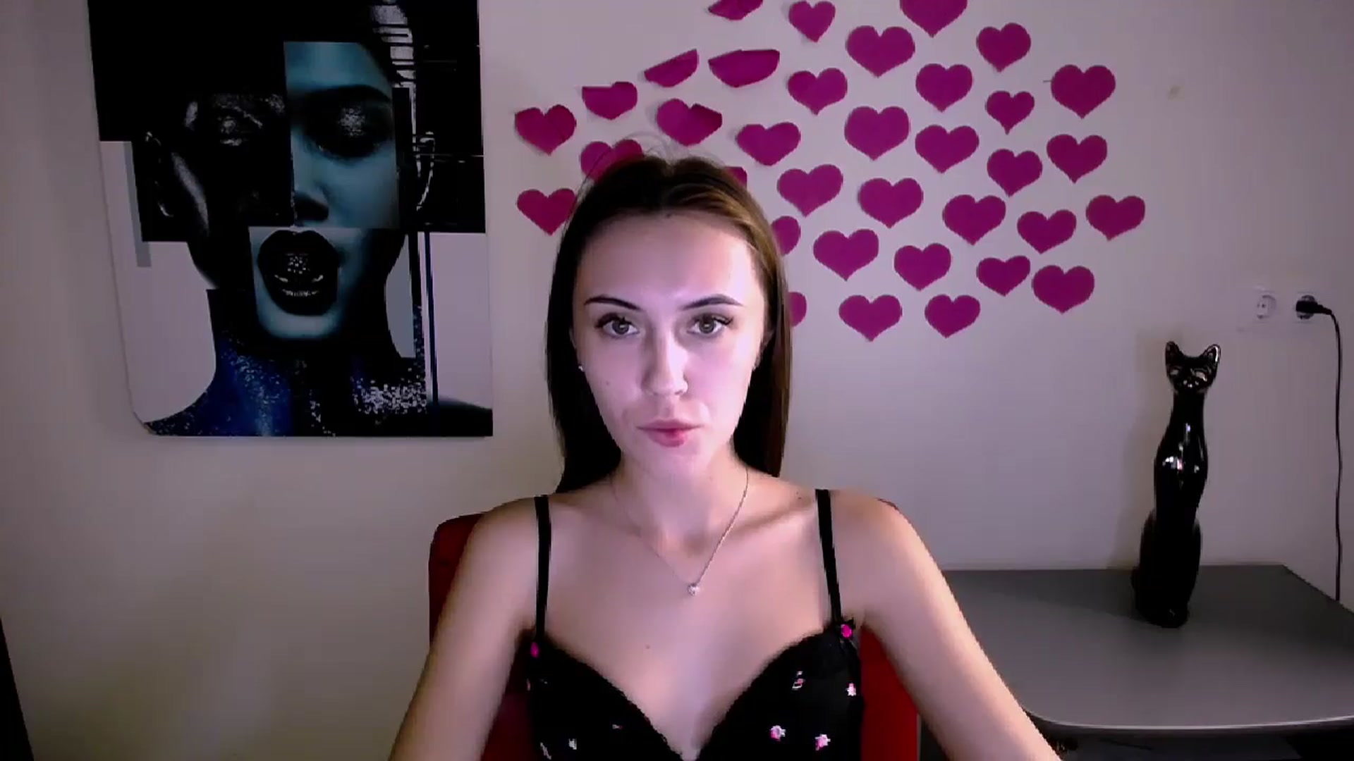 Gallery image thumbnail from Nikonara_'s myfreecams stream on, 08/31/2024, 17:22 image 2 of 20