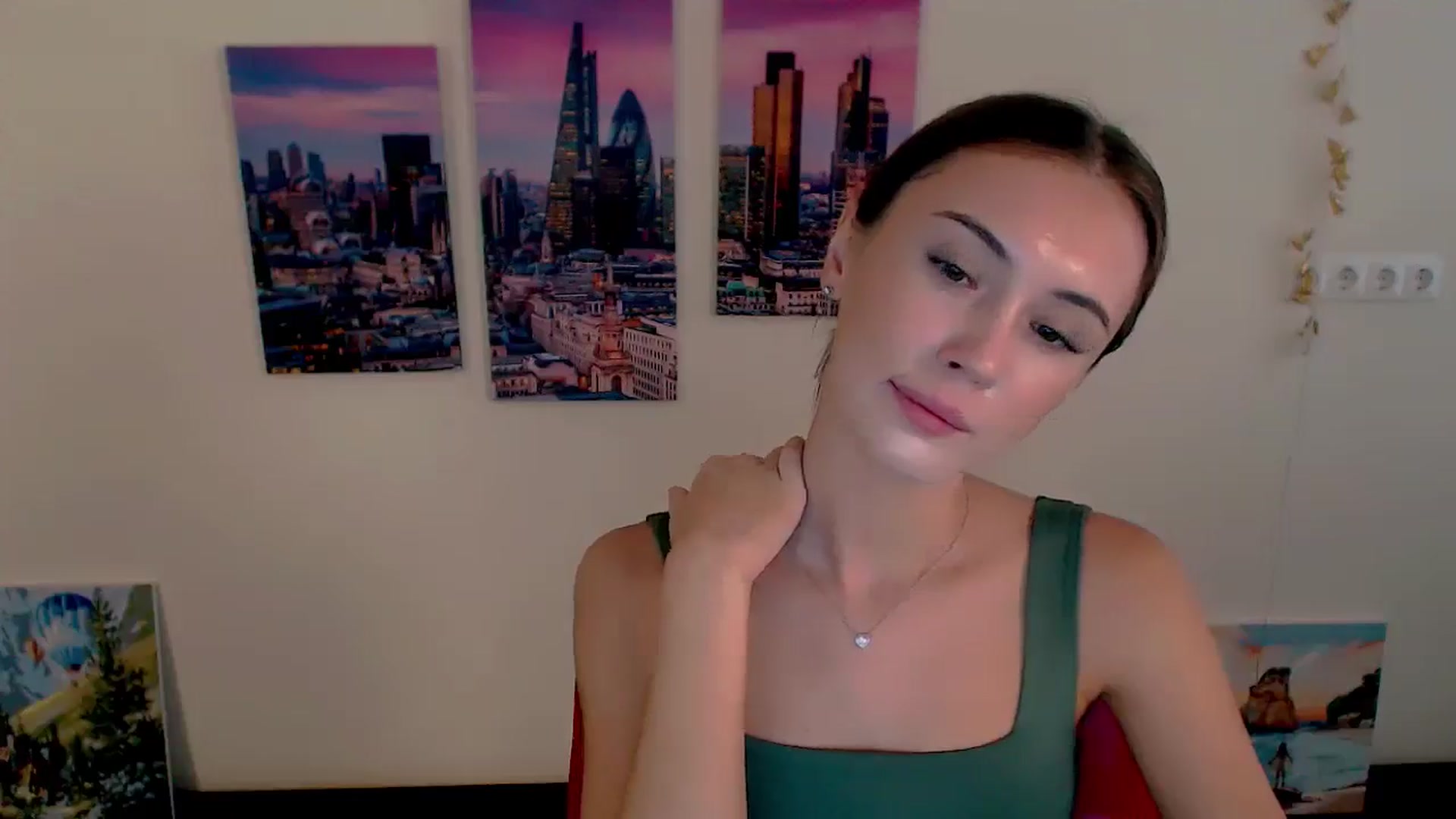 Gallery image thumbnail from Nikonara_'s myfreecams stream on, 09/05/2024, 14:10 image 2 of 20