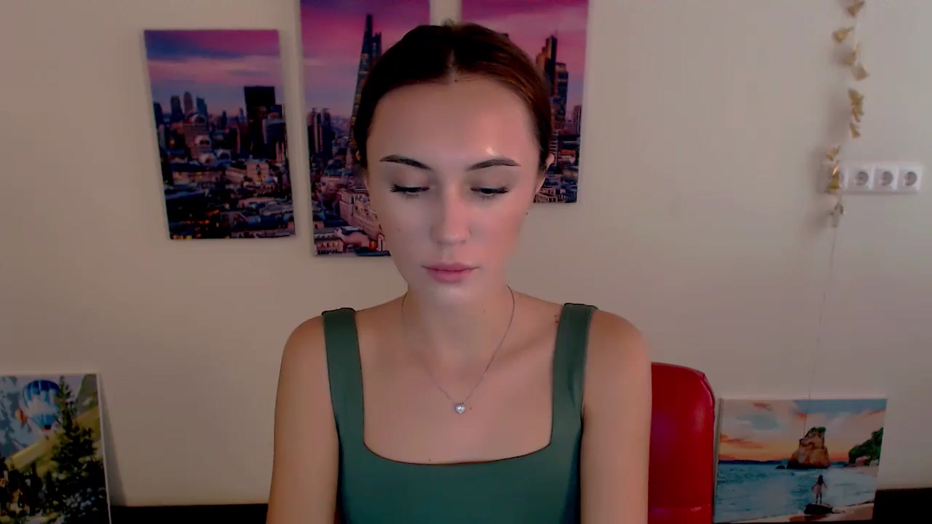 Gallery image thumbnail from Nikonara_'s myfreecams stream on, 09/05/2024, 14:34 image 19 of 20