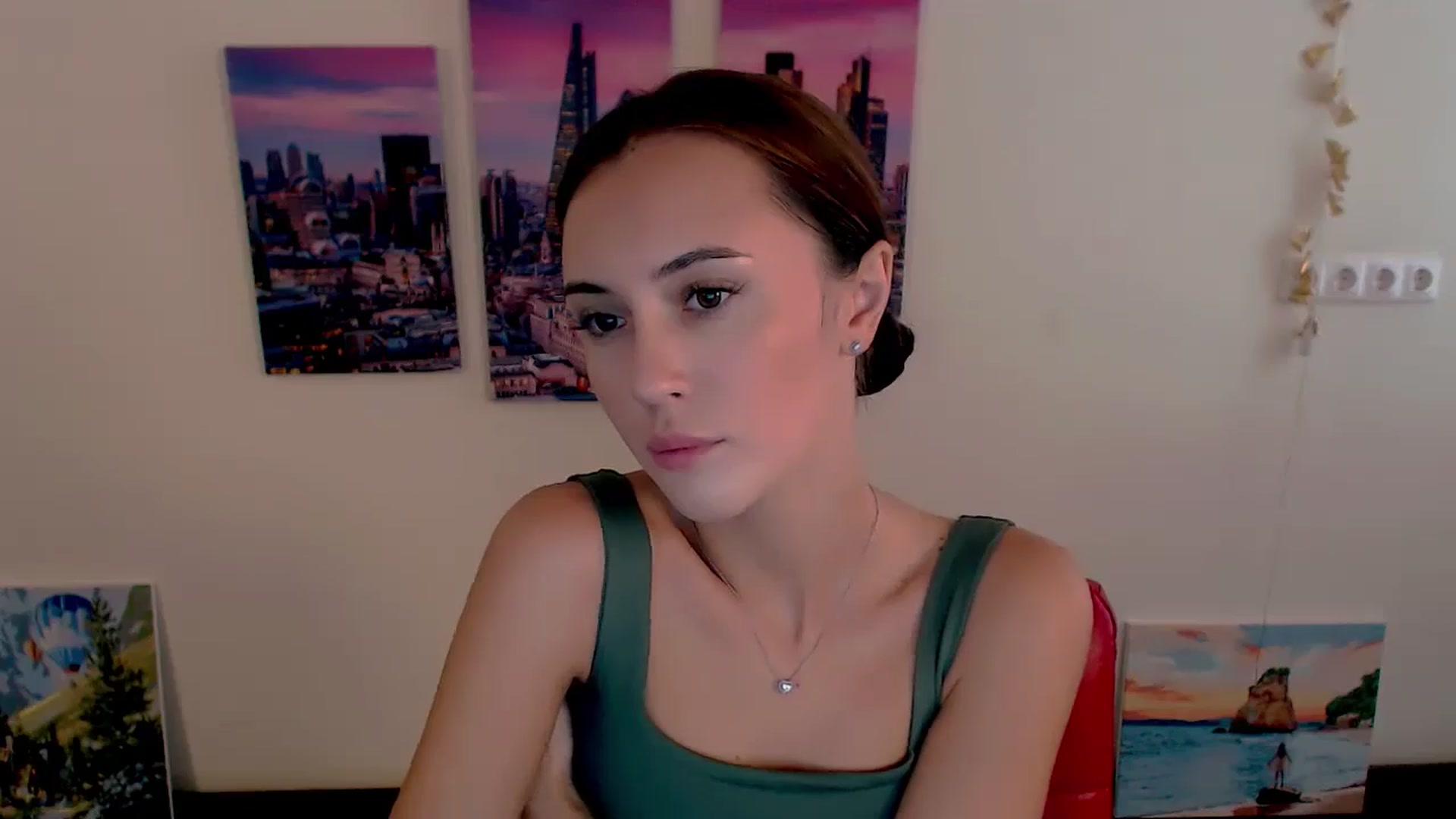 Gallery image thumbnail from Nikonara_'s myfreecams stream on, 09/05/2024, 14:34 image 17 of 20