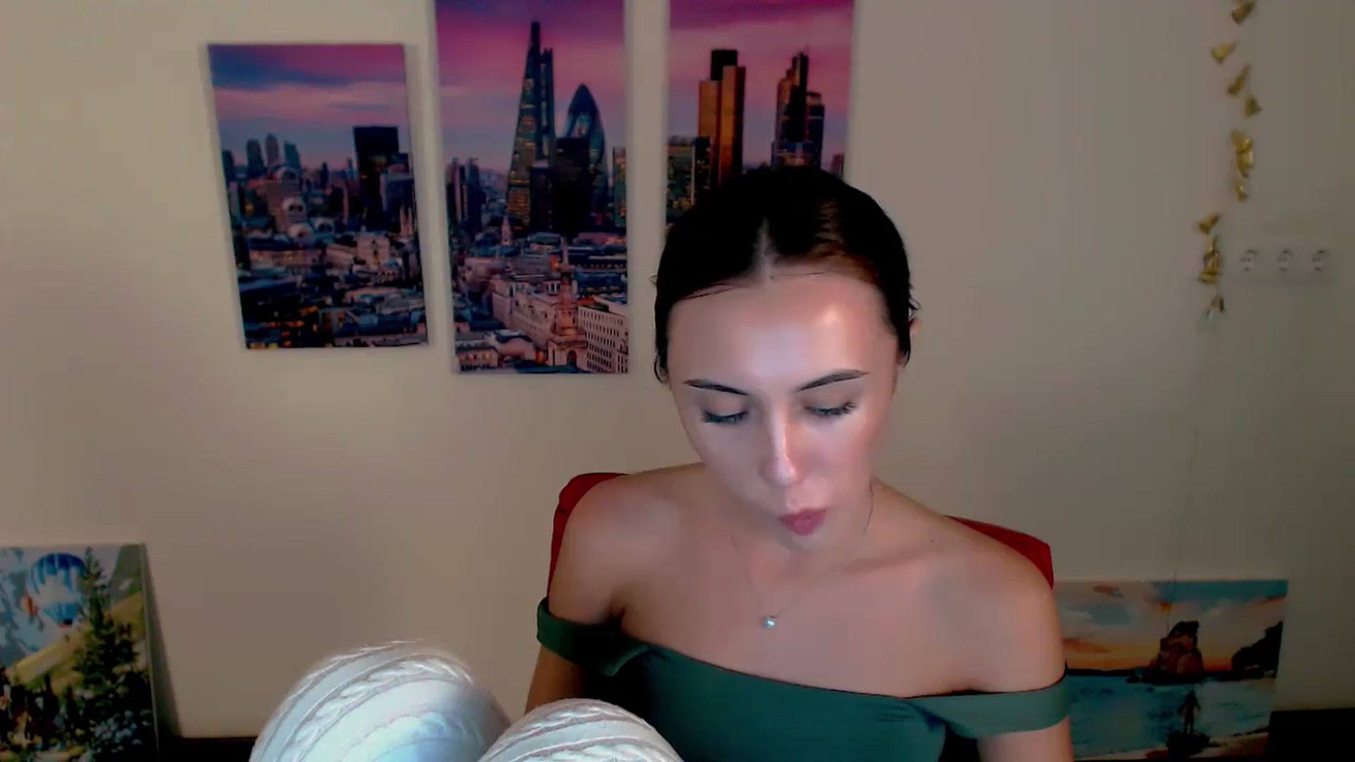 Gallery image thumbnail from Nikonara_'s myfreecams stream on, 09/05/2024, 16:50 image 13 of 20