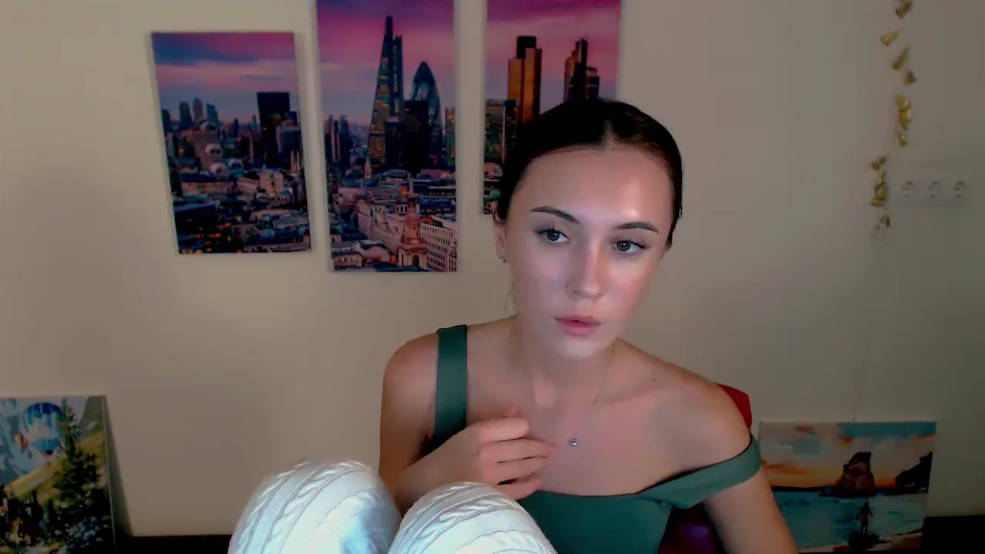 Gallery image thumbnail from Nikonara_'s myfreecams stream on, 09/05/2024, 16:50 image 10 of 20